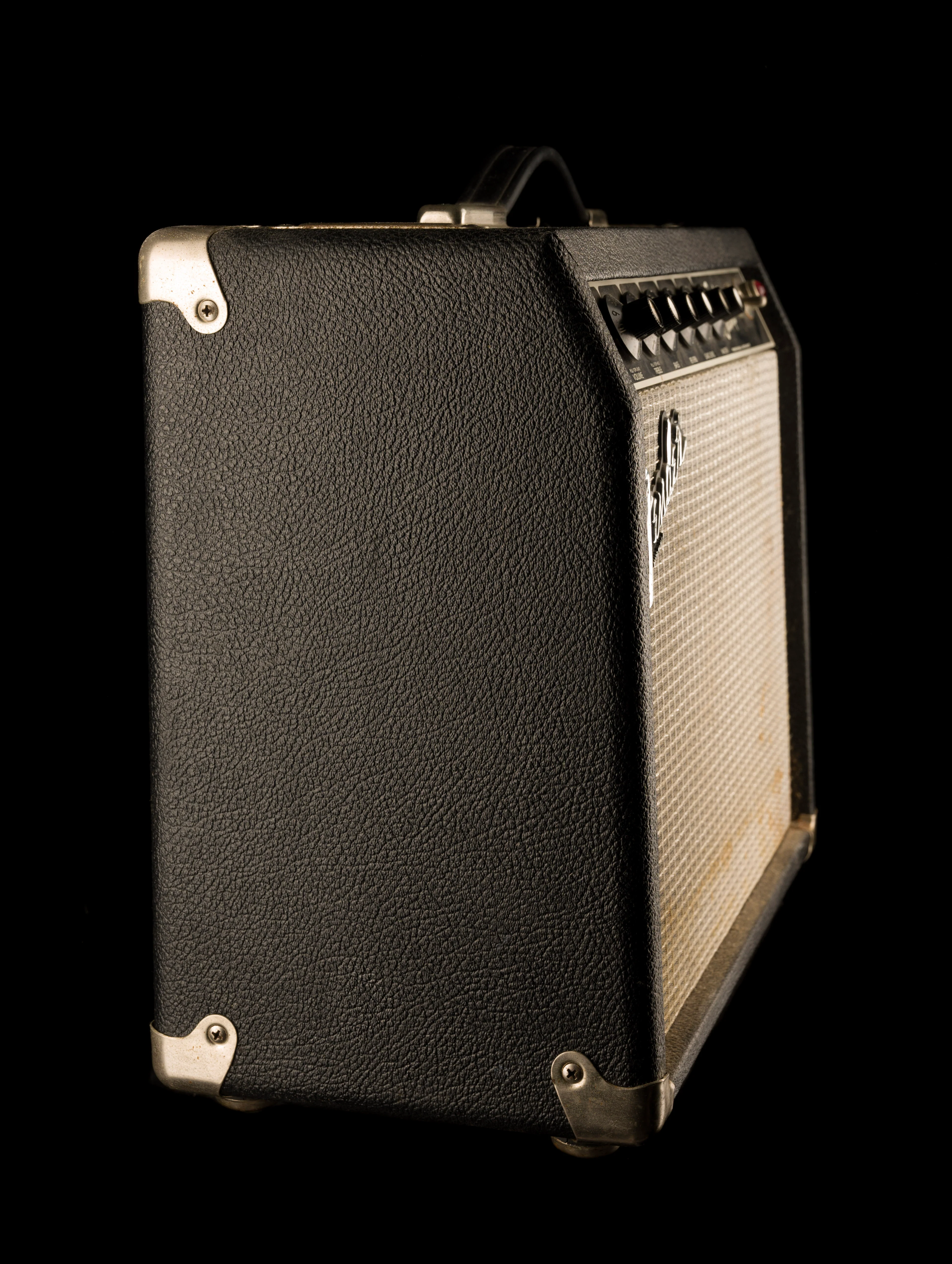 Pre Owned 1995 Fender Super Champ Black Guitar Amp Combo - Image 7