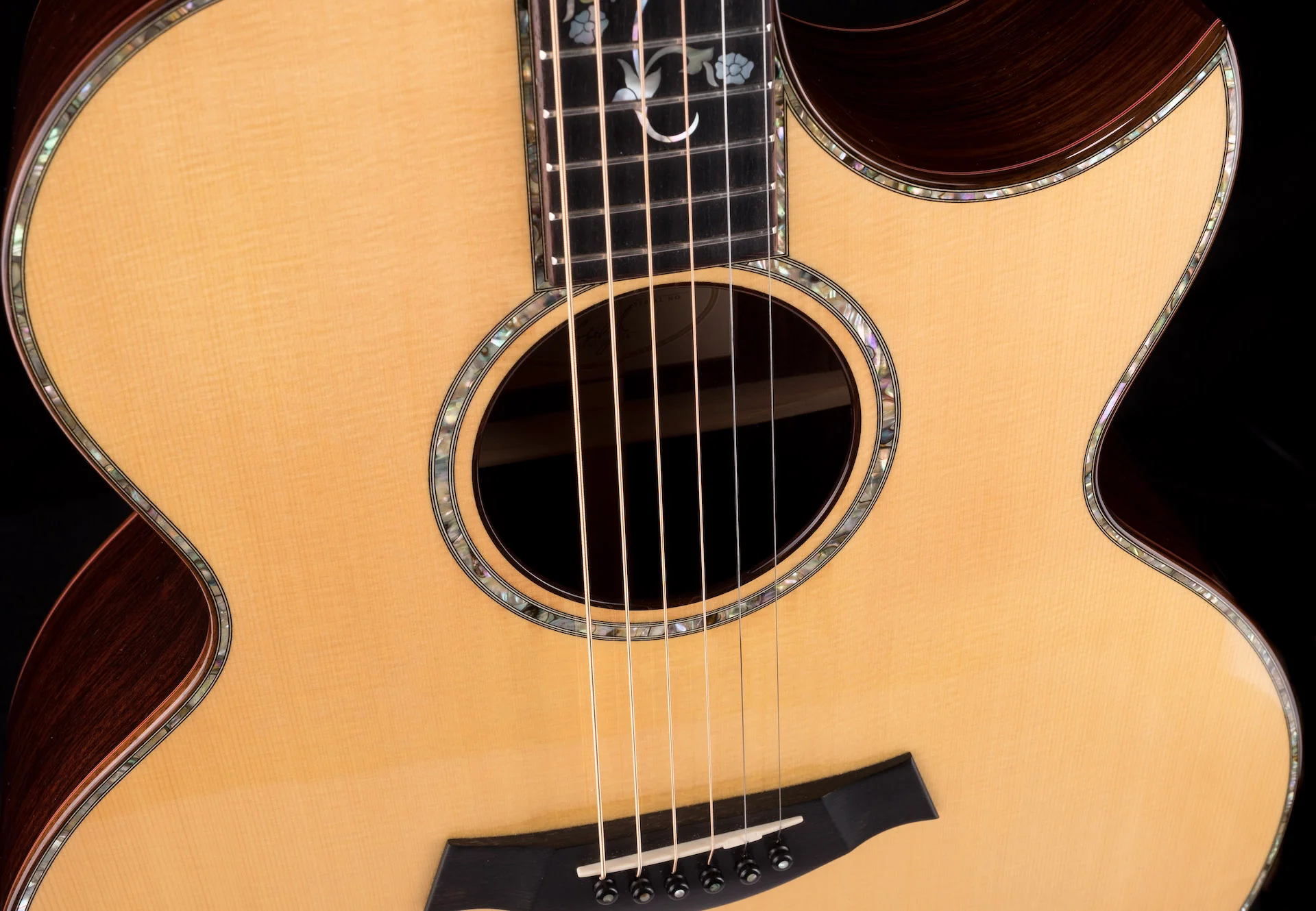 Pre Owned 1999 Taylor 915C Acoustic Guitar With Case - Image 7