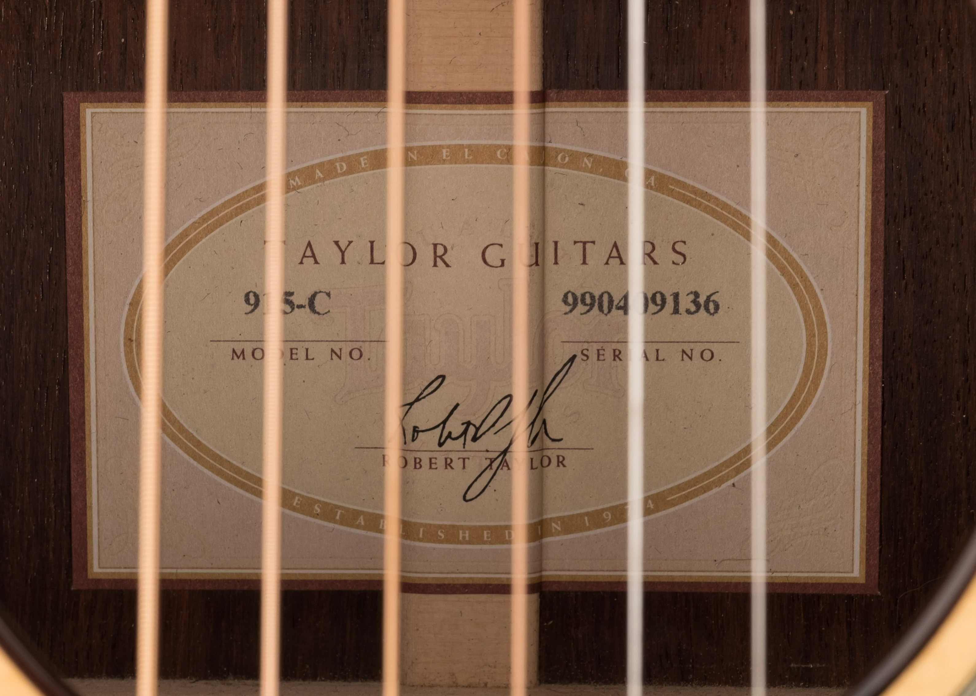 Pre Owned 1999 Taylor 915C Acoustic Guitar With Case - Image 9
