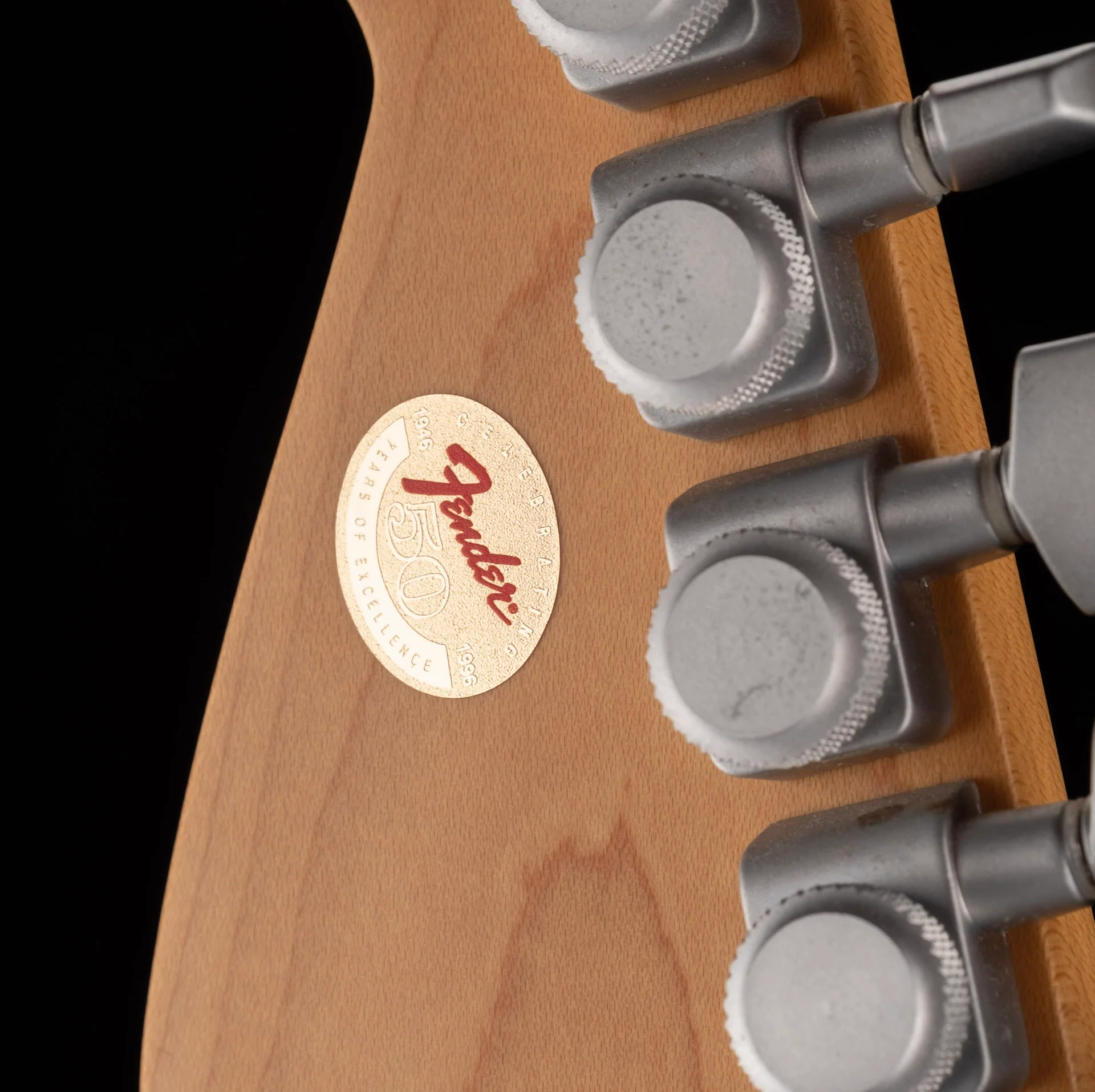 Pre Owned 1996 Fender 50th Anniversary Stratocaster Plus 3-Tone Sunburst with Case - Image 10