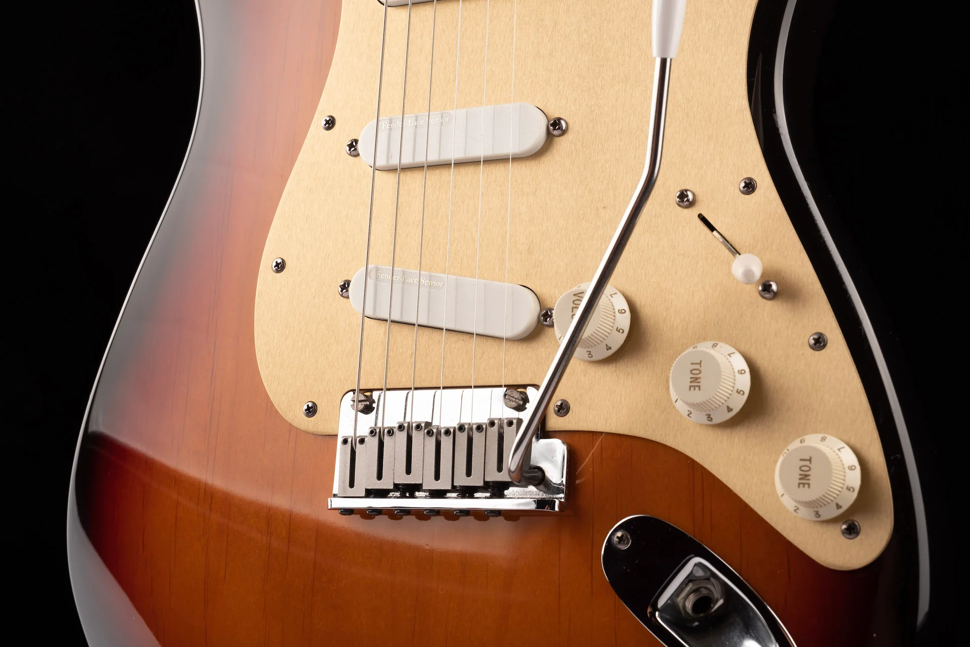Pre Owned 1996 Fender 50th Anniversary Stratocaster Plus 3-Tone Sunburst with Case - Image 3
