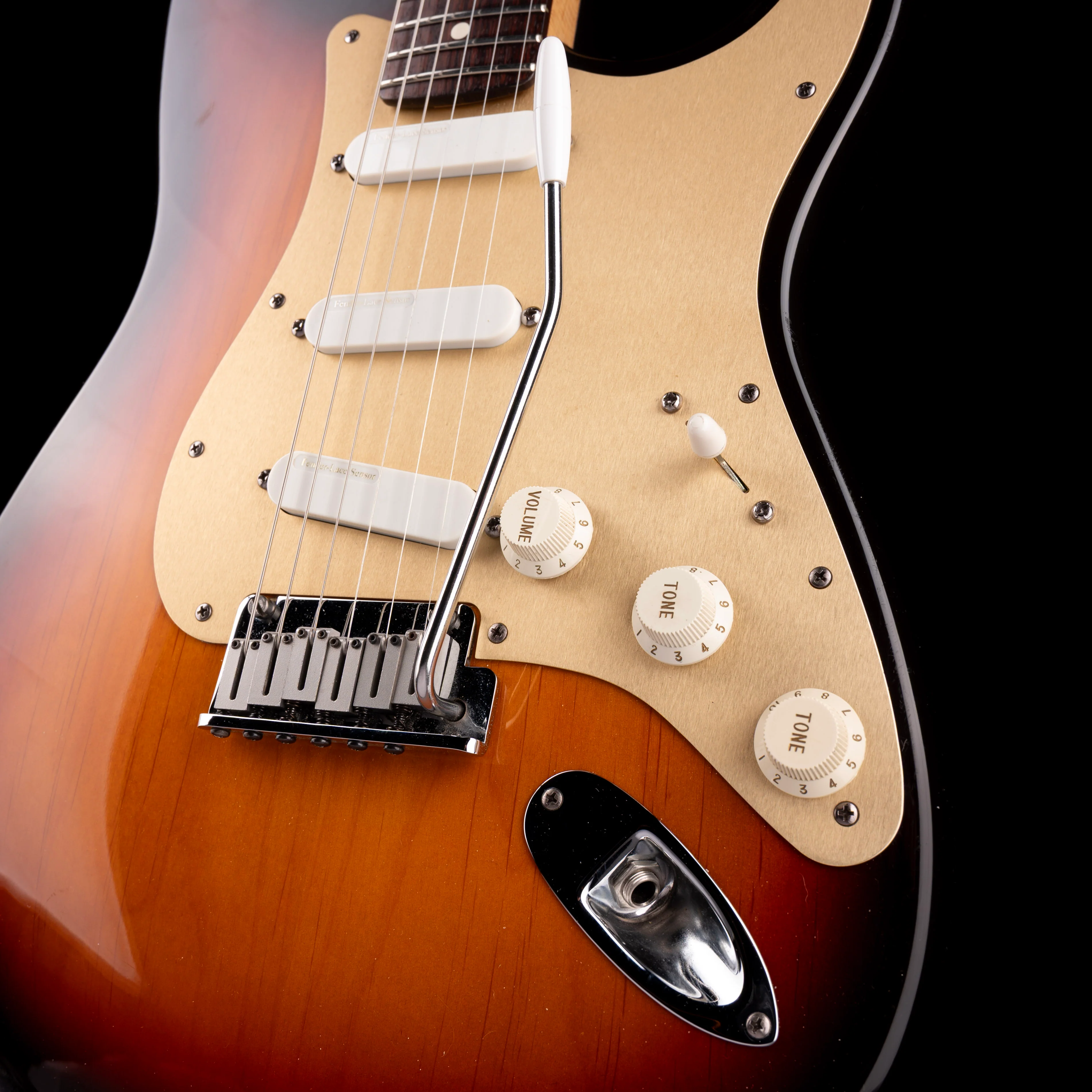 Pre Owned 1996 Fender 50th Anniversary Stratocaster Plus 3-Tone Brown Sunburst with Case - Image 5