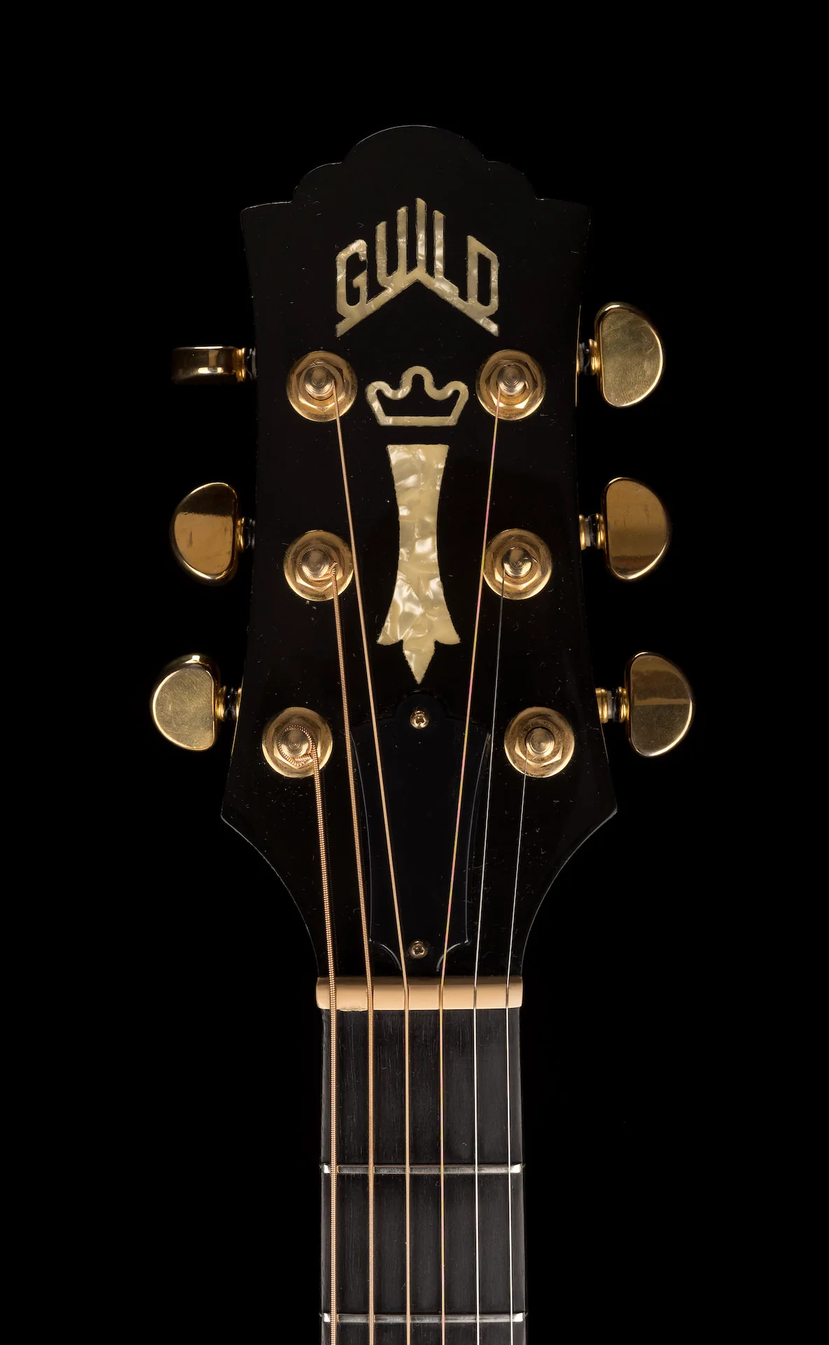 Pre Owned 1996 Guild DV52 NT-HG Natural Dreadnought Acoustic W/ Case - Image 22