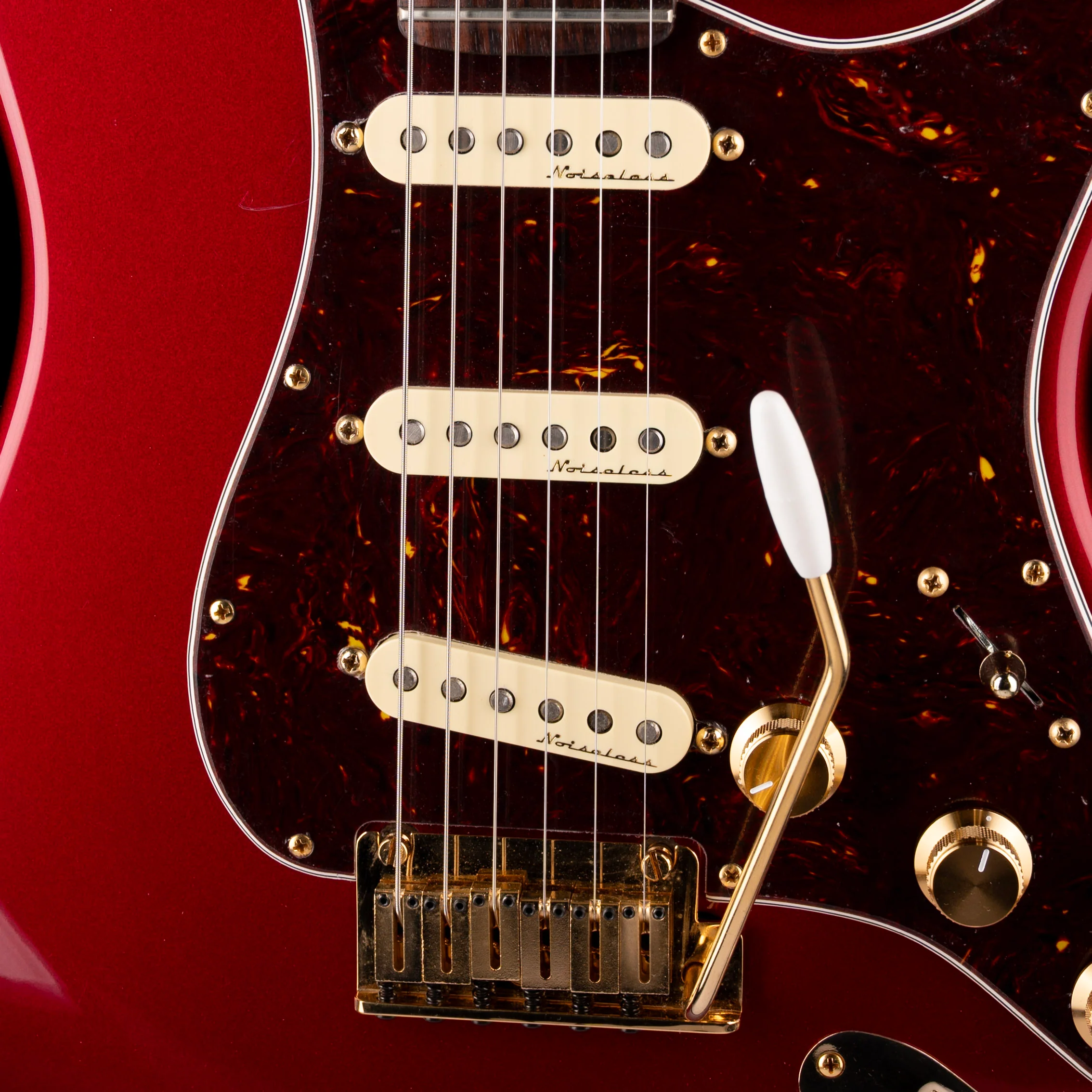 Pre Owned 1997 Fender American Standard Stratocaster Candy Apple Red With OHSC - Image 4