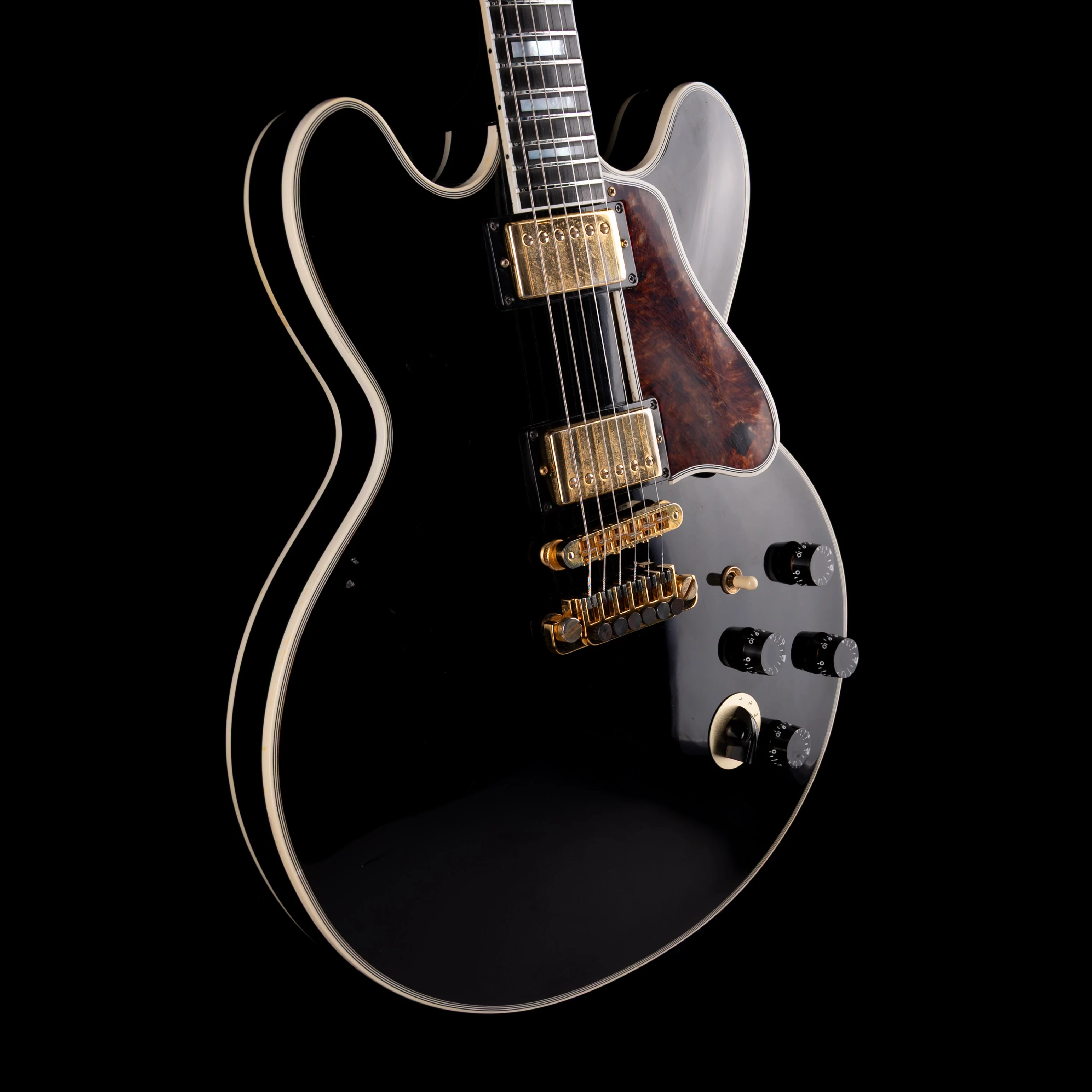Pre Owned 1998 Gibson B.B. King Lucille Electric Guitar With OHSC - Image 9