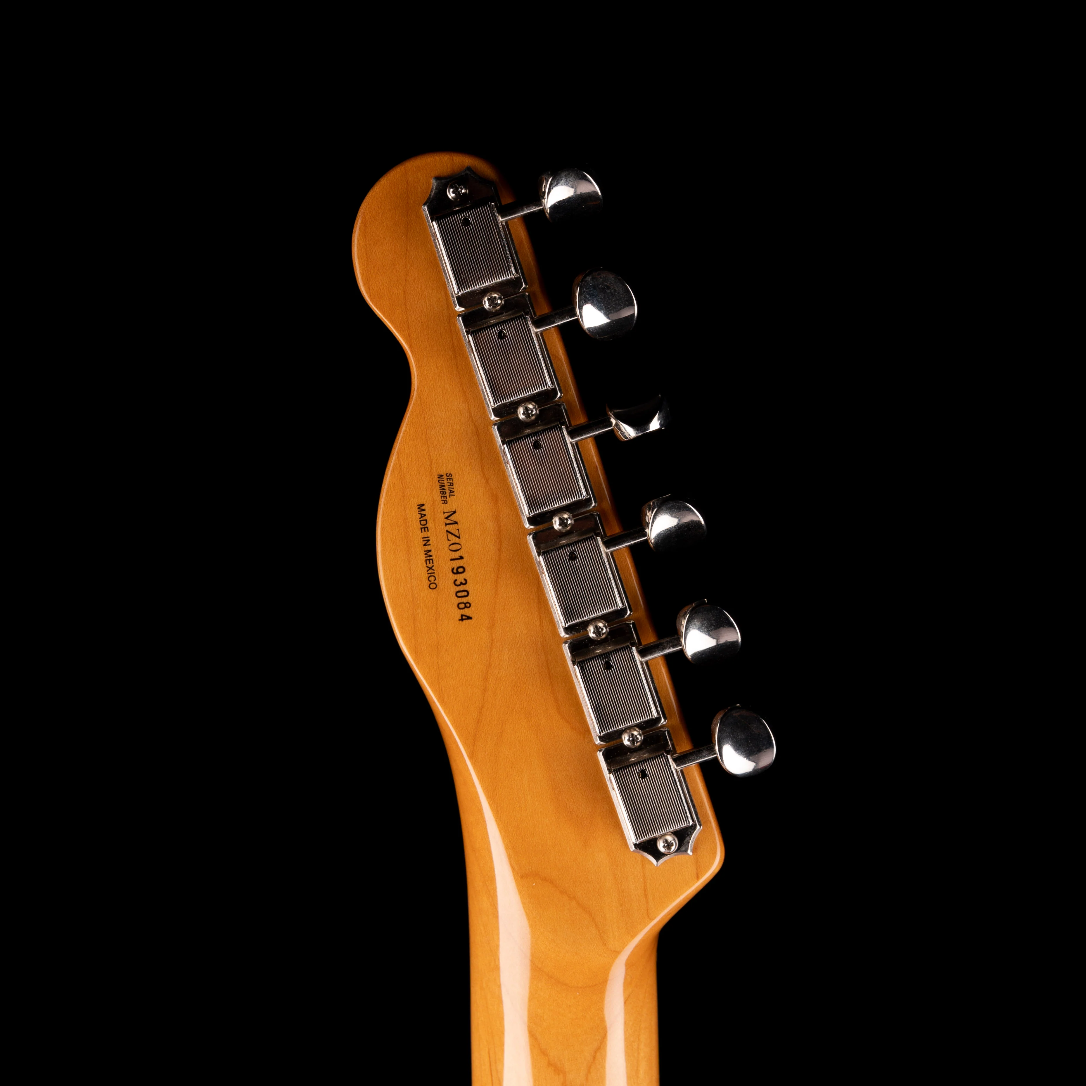 Pre-Owned 2000 Fender Muddy Waters Telecaster Candy Apple Red With OHSC - Image 14