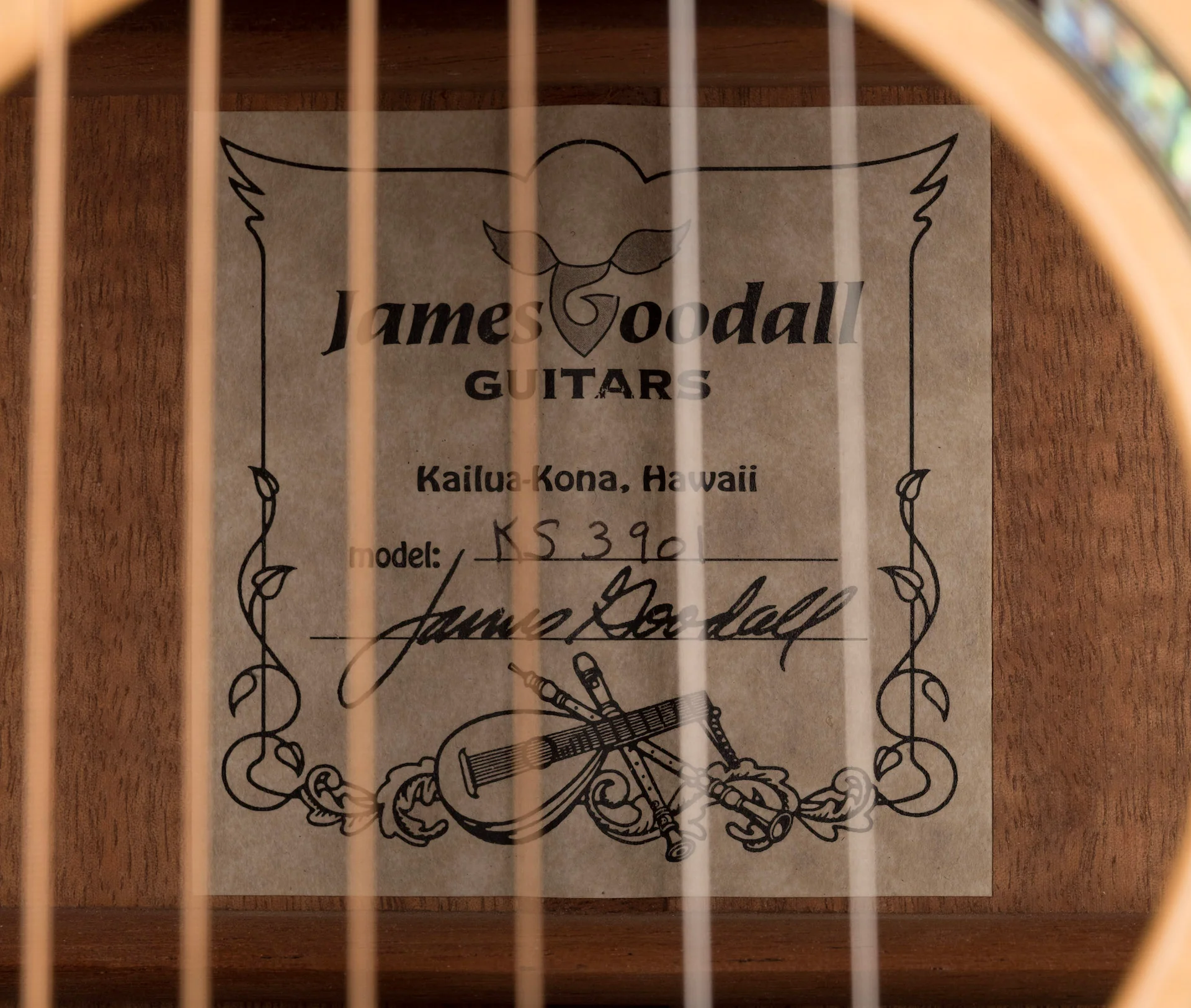 Pre Owned 2004 Goodall KS3901 Koa Standard Master Grade Sitka Spruce & AAA Curly Koa With OHSC - Image 9