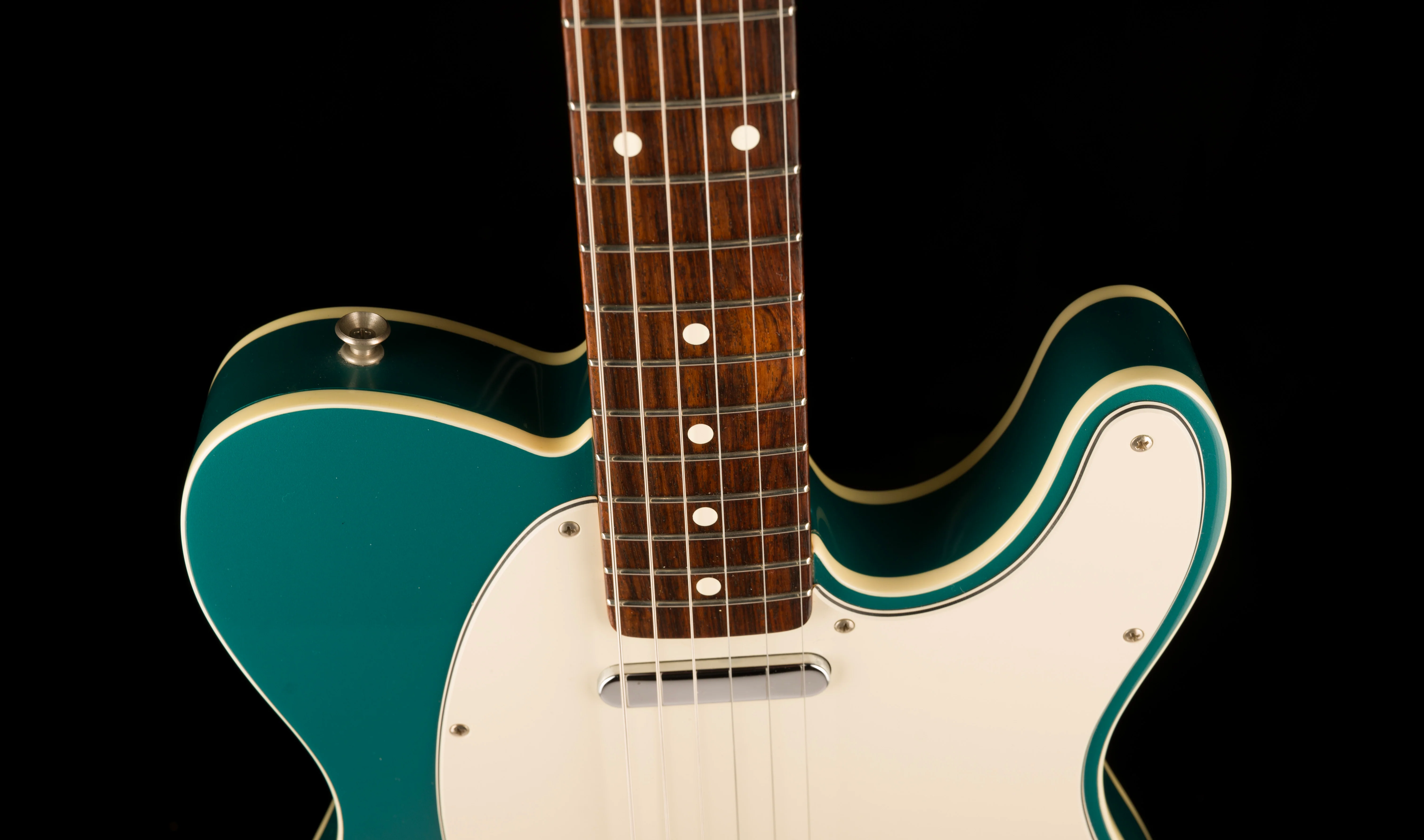 Pre Owned 2001 Fender American Vintage ‘62 Telecaster Custom Ocean Turquoise With Case - Image 3