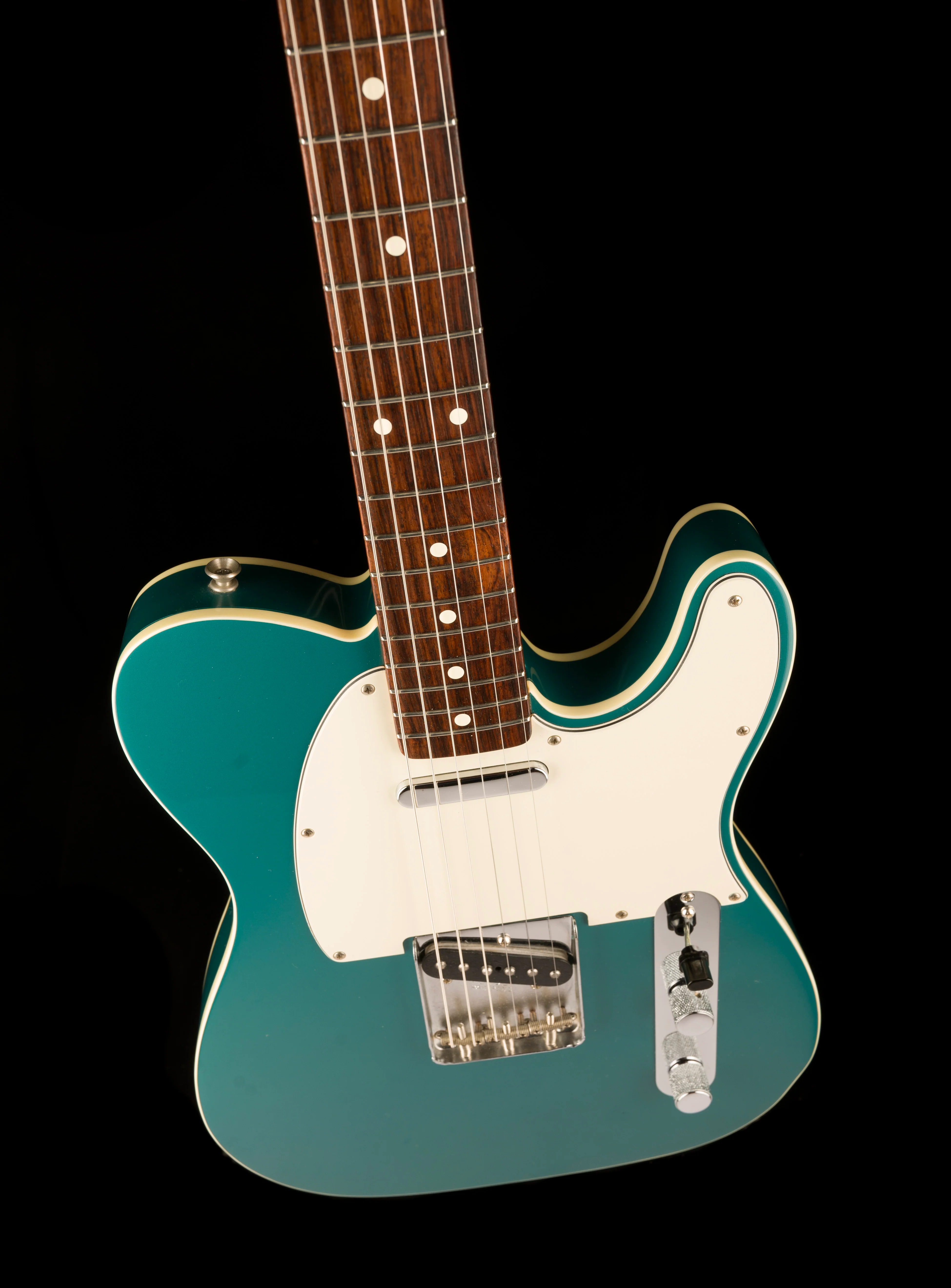 Pre Owned 2001 Fender American Vintage ‘62 Telecaster Custom Ocean Turquoise With Case - Image 4