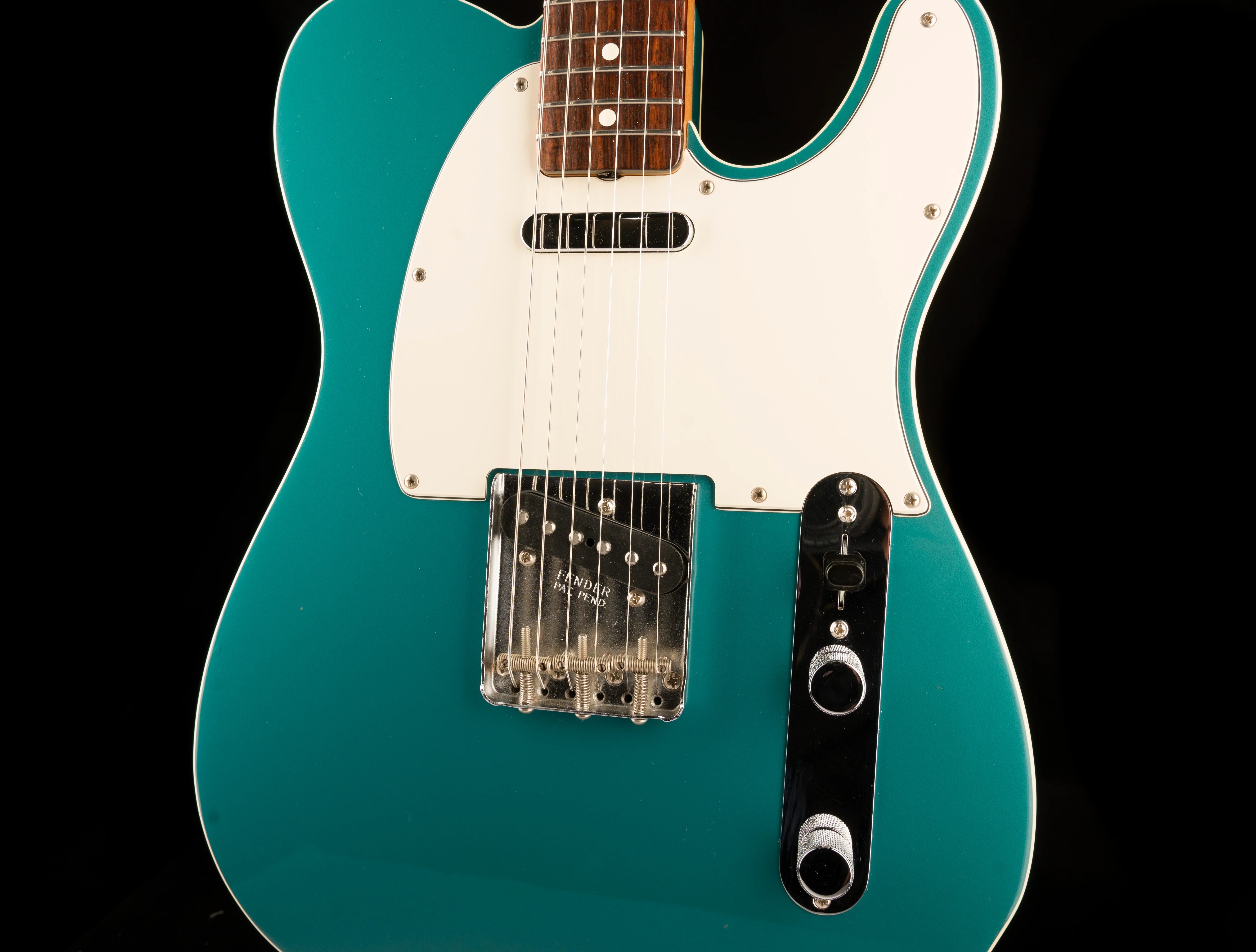 Pre Owned 2001 Fender American Vintage ‘62 Telecaster Custom Ocean Turquoise With Case - Image 6