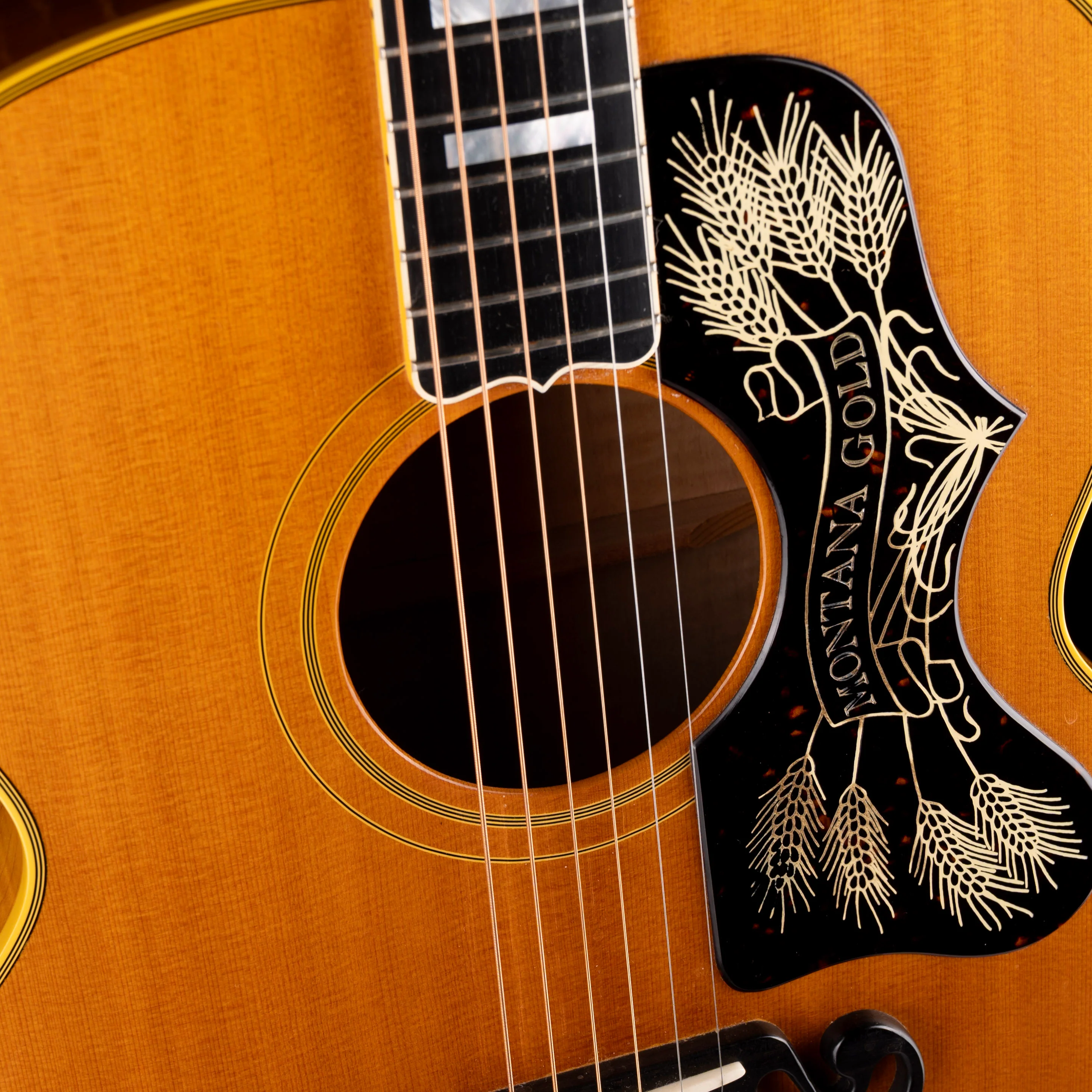 Pre Owned 2001 Gibson Montana Gold SJ-200 Ren Ferguson-era Natural Acoustic Guitar With OHSC - Image 4