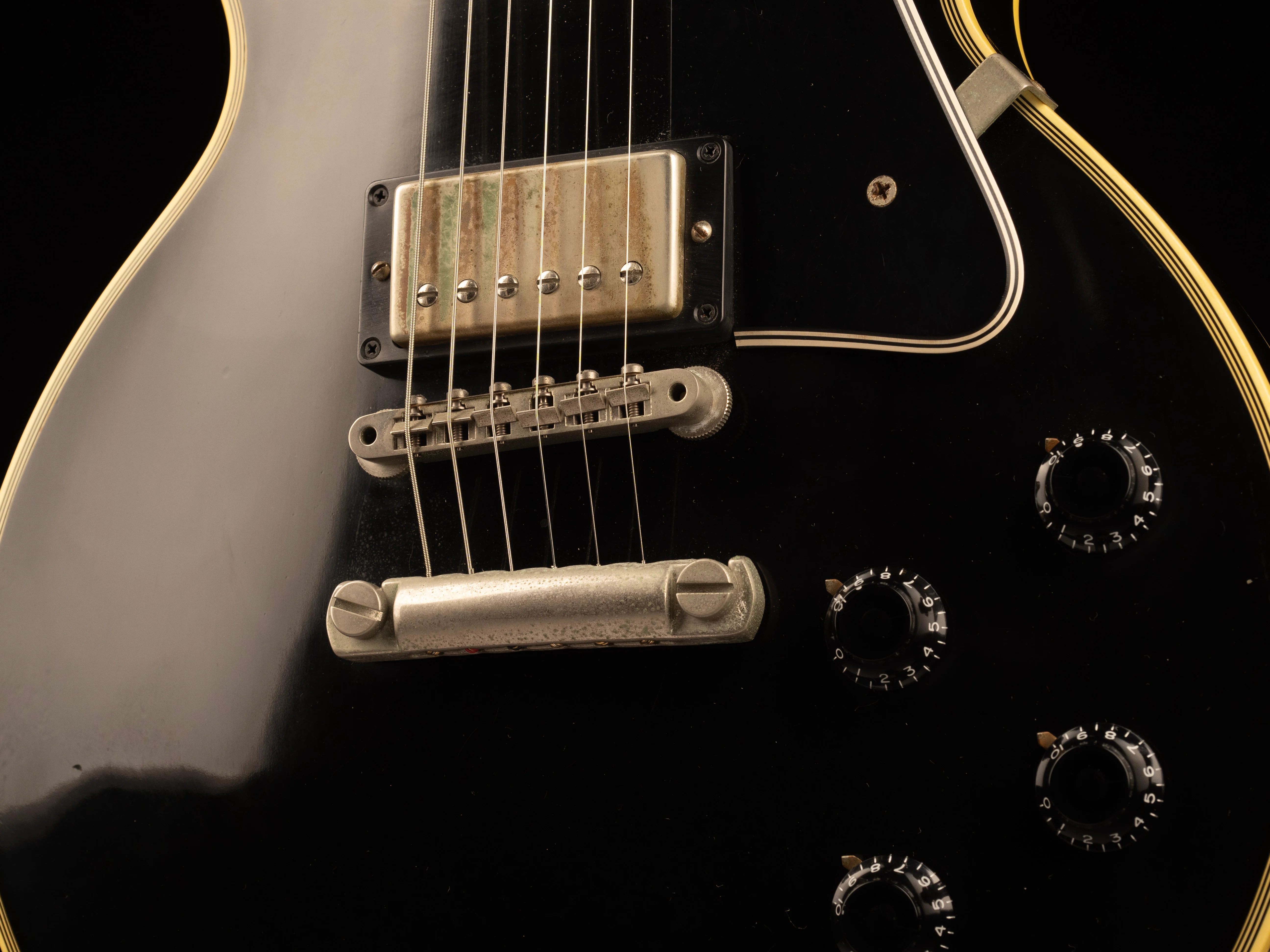 Pre Owned 2002 Gibson Custom Shop 1968 Reissue Les Paul Custom Ebony With OHSC - Image 4