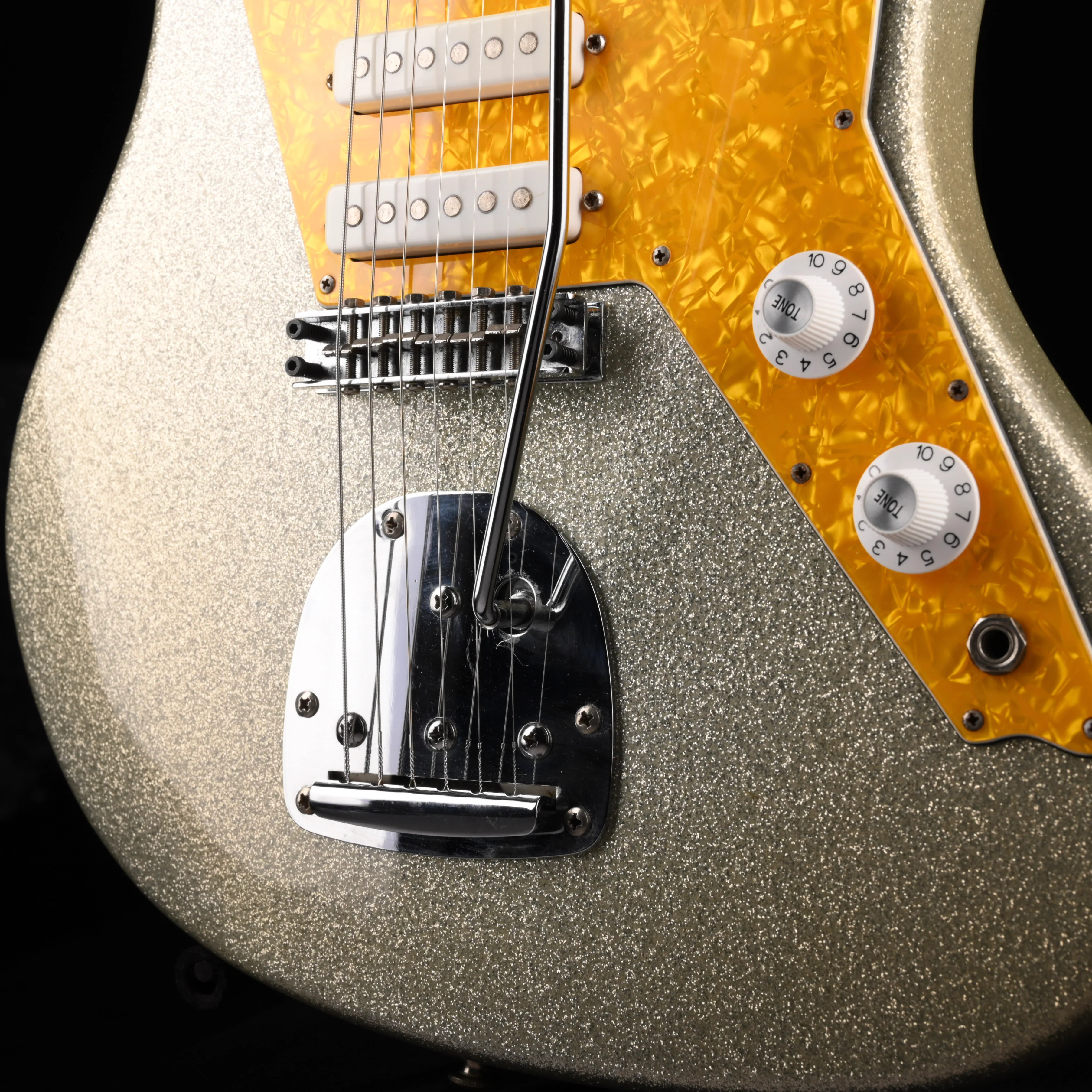 Pre Owned 2004 DiPinto Galaxie IV Los Straitjackets Silver Sparkle (Made in Korea) with Gig Bag - Image 7