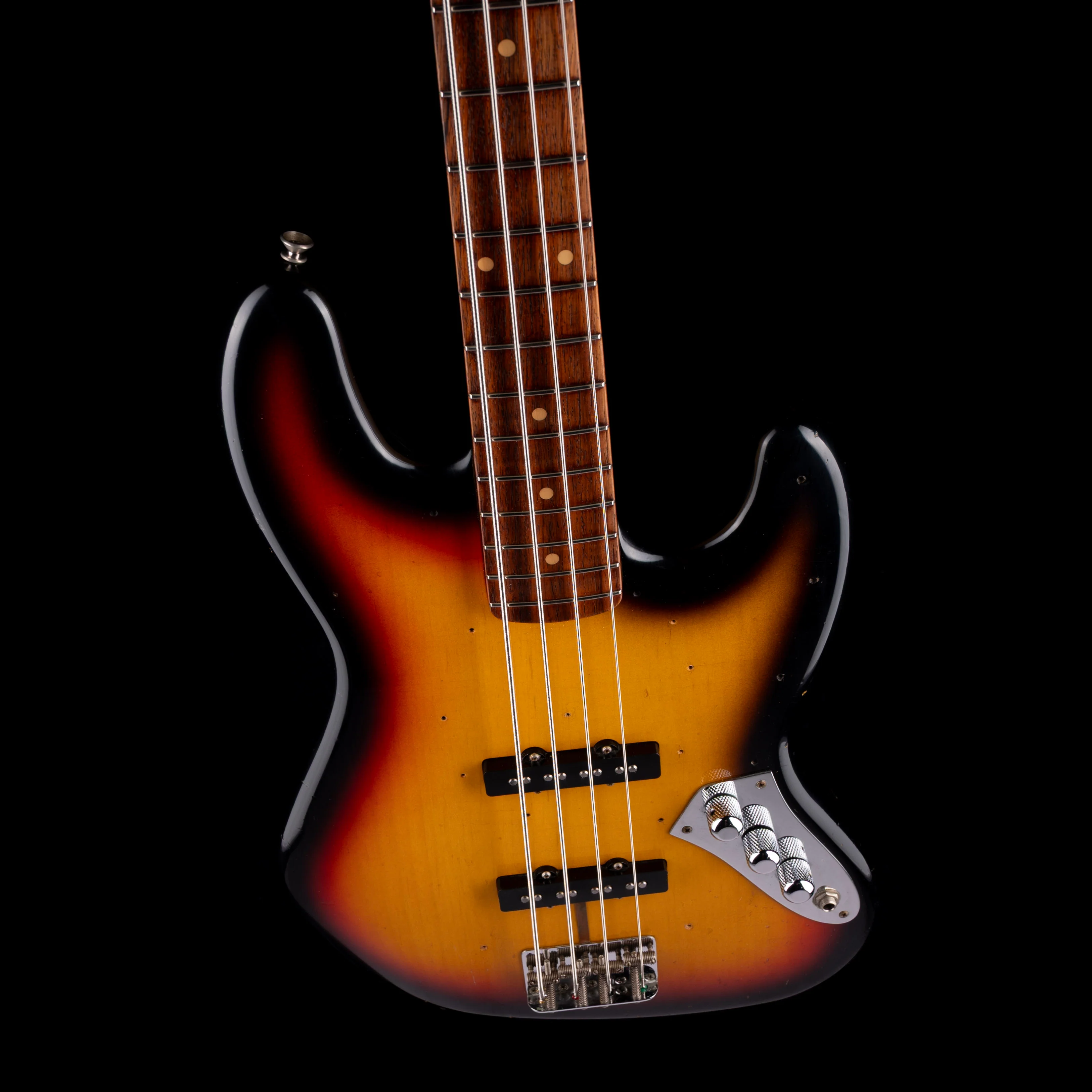 Pre Owned 2004 Fender Custom Shop 60's Jazz Bass Relic 3-Tone Sunburst With OHSC - Image 3