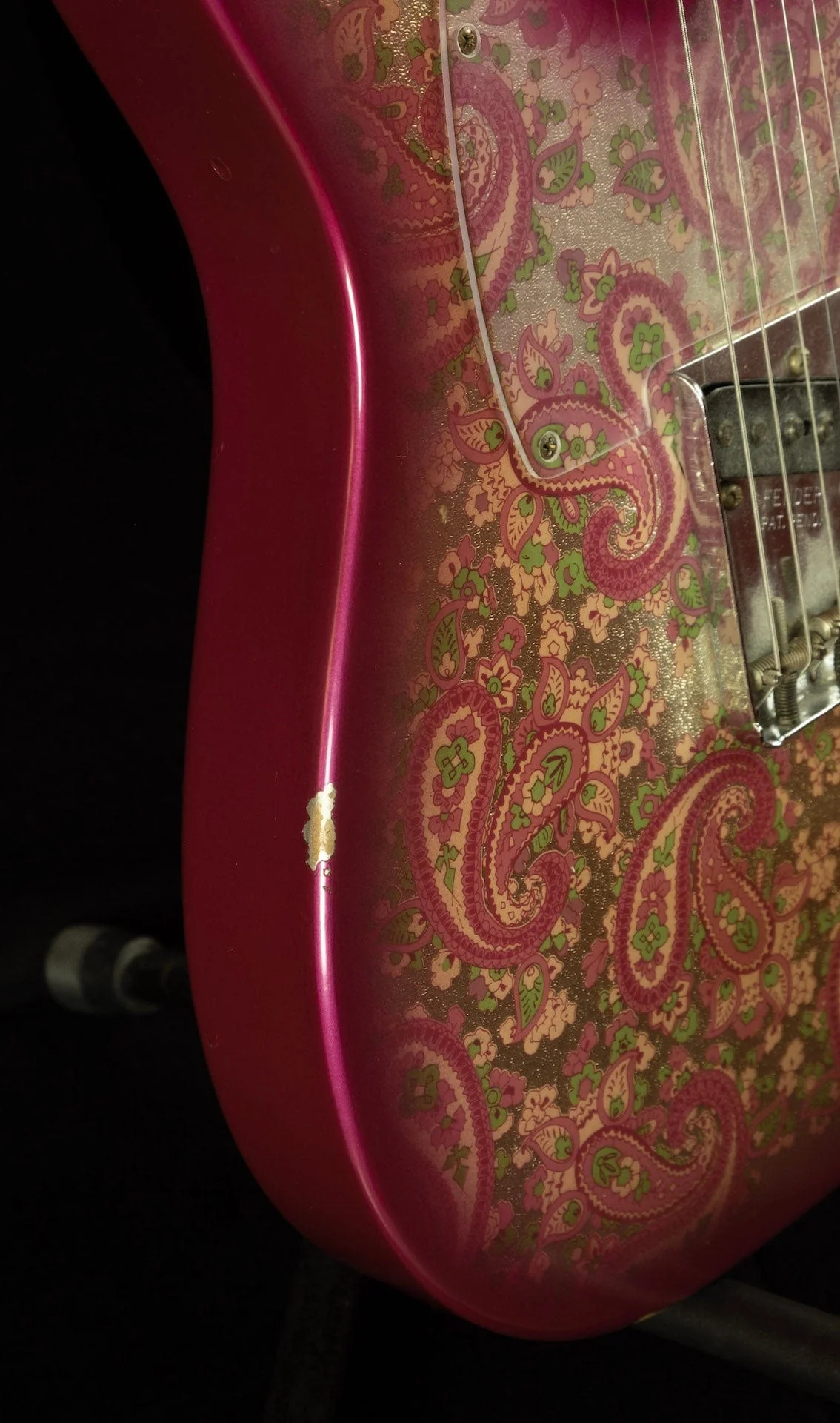 Pre-Owned 2004 Fender Custom Shop Relic '69 Pink Paisley Telecaster With OHSC - Image 5