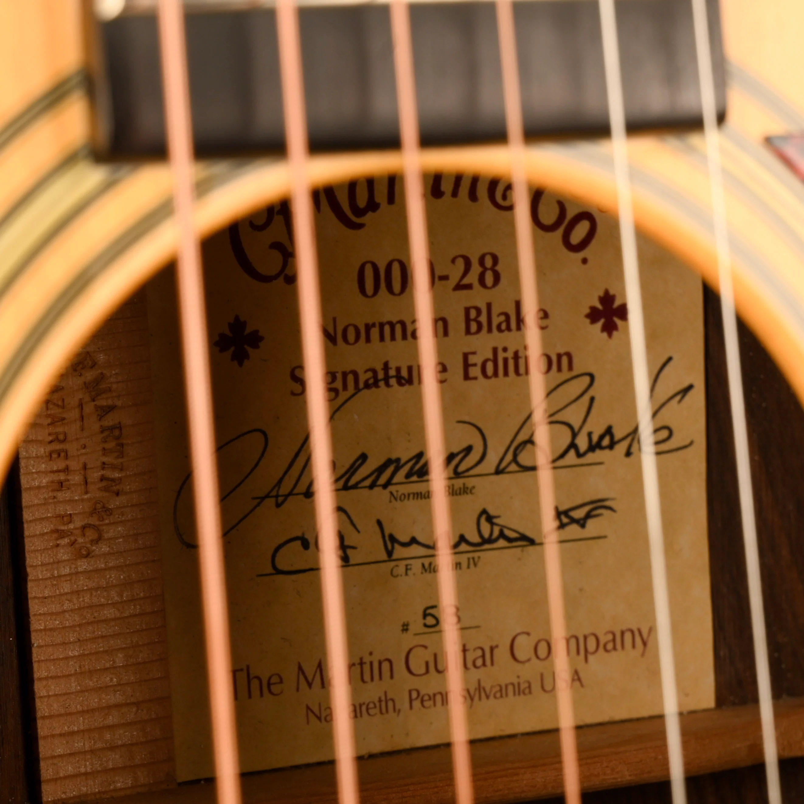 Pre Owned 2004 Martin 000-28 Norman Blake Signature Edition Natural Acoustic Guitar With OHSC - Colin Hay Gear - Image 7