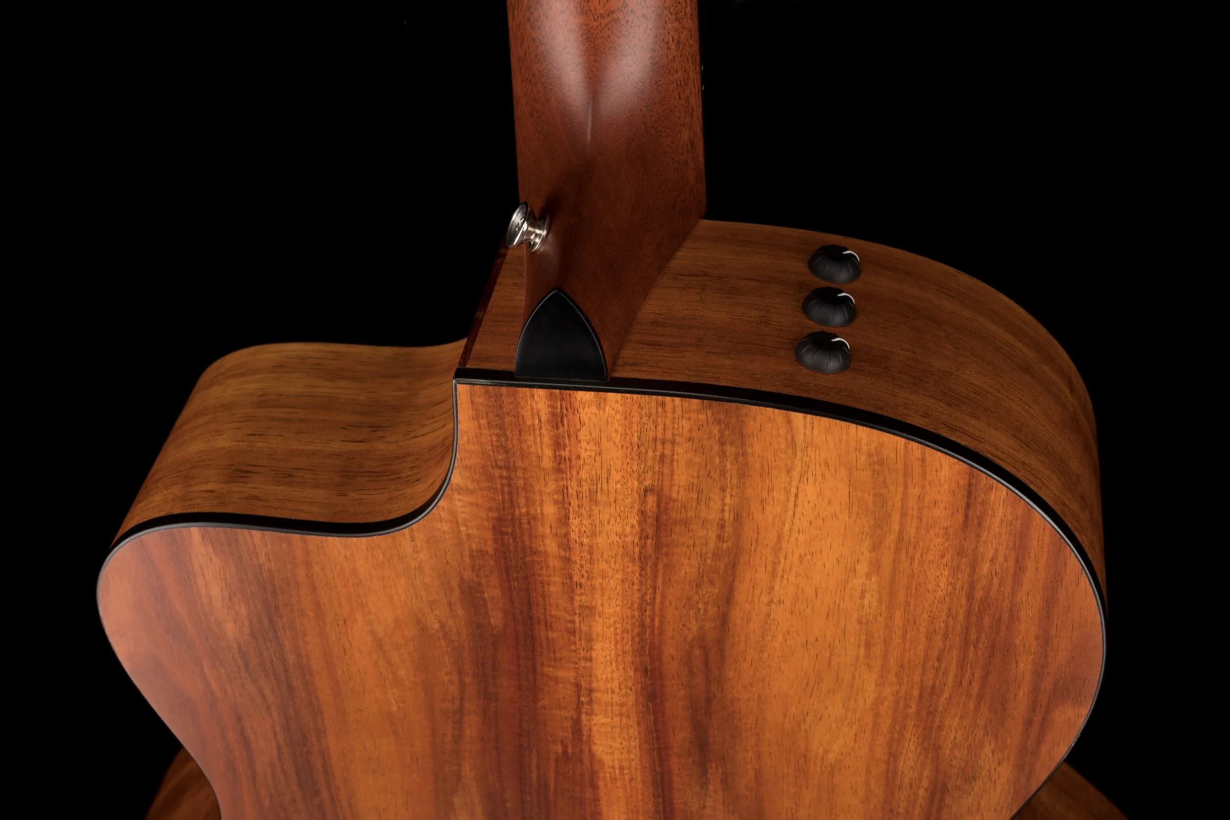 Pre Owned '04 Taylor Limited Edition 355-CE-L7 12-string Cutaway Acoustic Electric W OHSC - Image 13