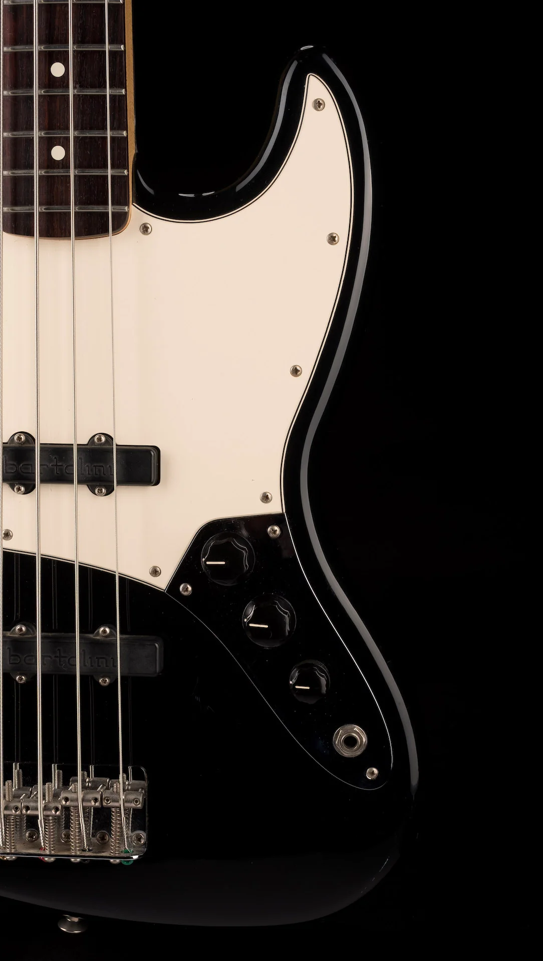 Pre Owned 2005 Fender Jazz Bass Standard Bartolini Noiseless Pickups Black With Gig Bag - Image 9