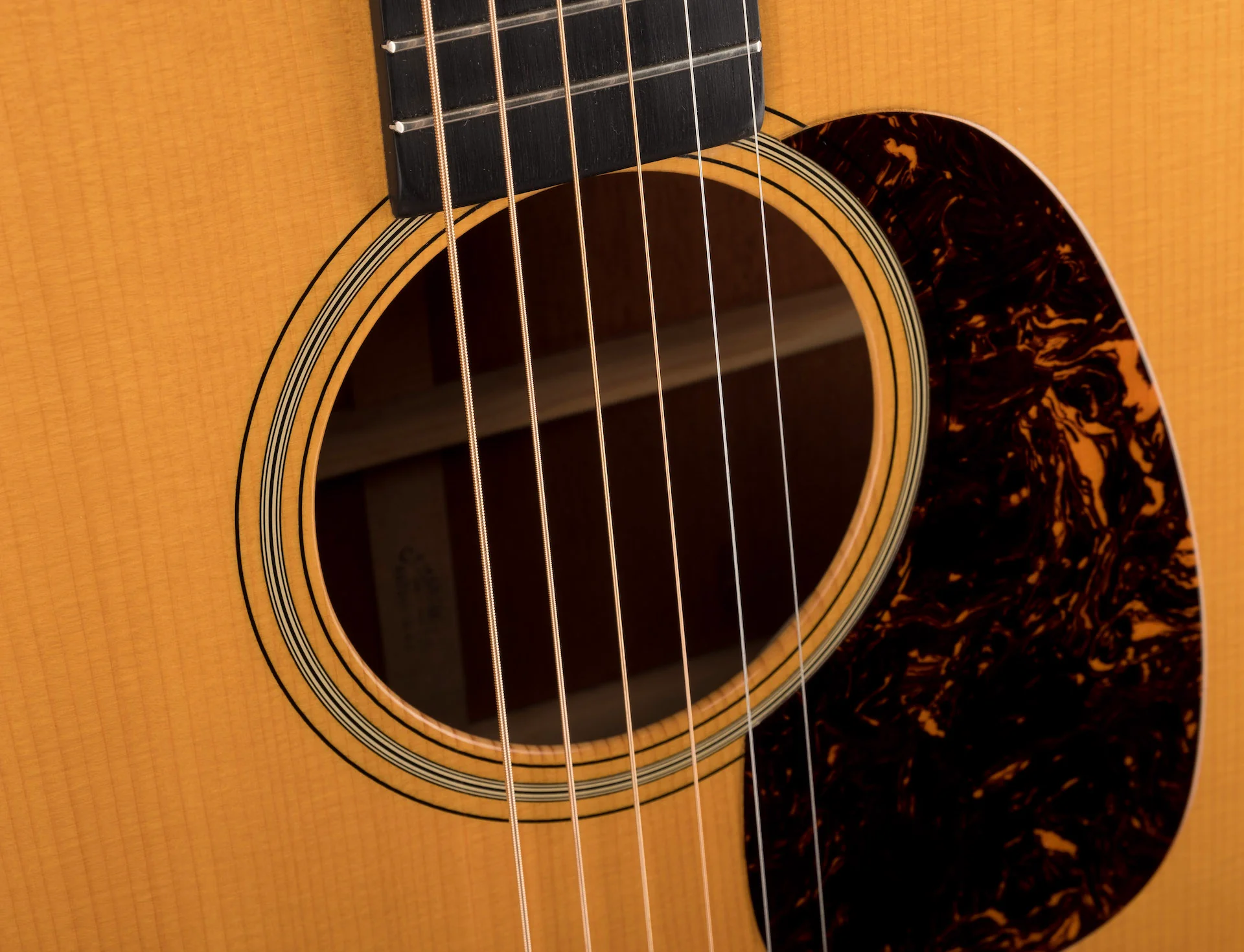 Pre Owned 2005 Martin D-18 1937 Authentic Natural Acoustic Guitar With OHSC - Image 6