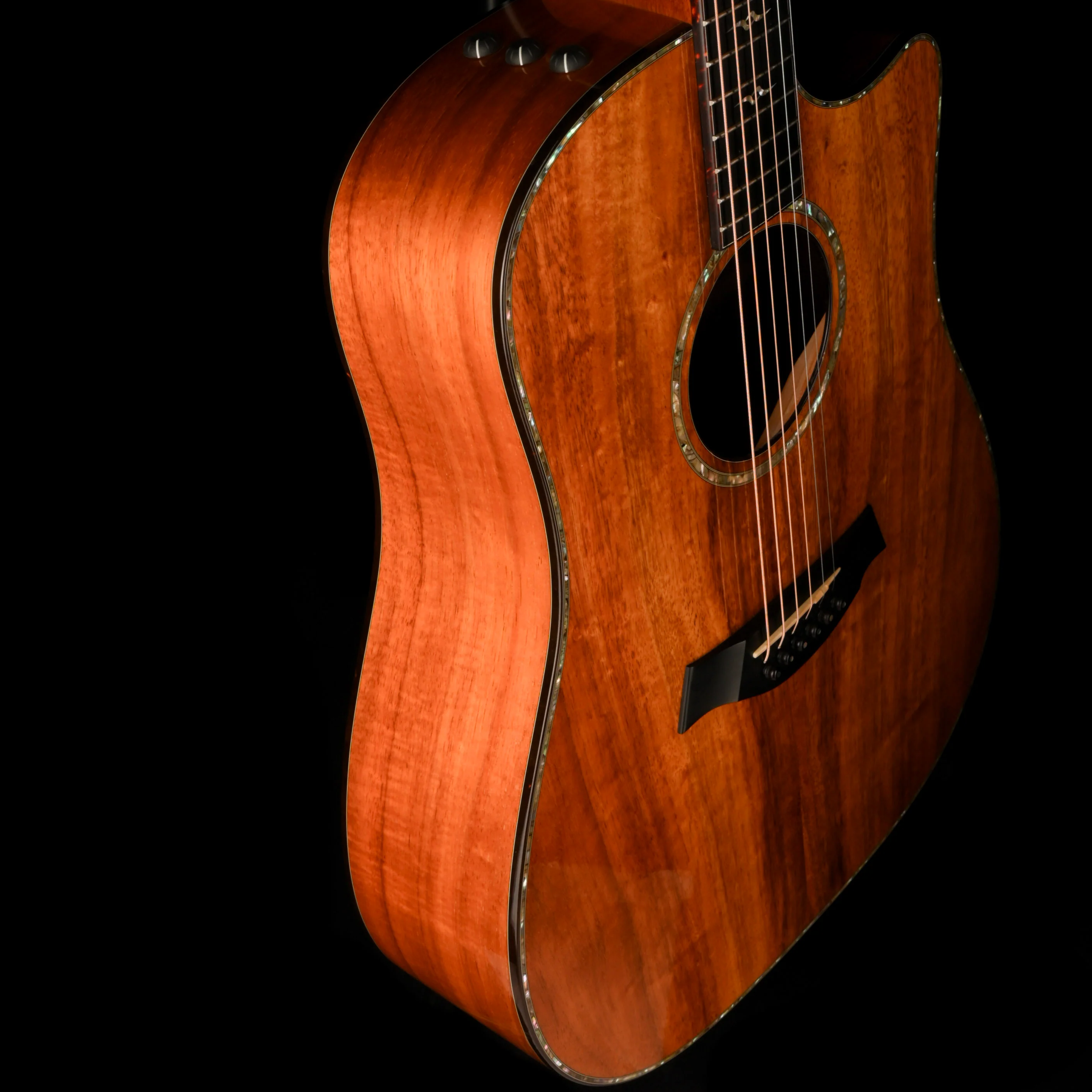 Pre Owned 2005 Taylor K-20ce Koa Natural Acoustic Electric Guitar With OHSC - Image 6