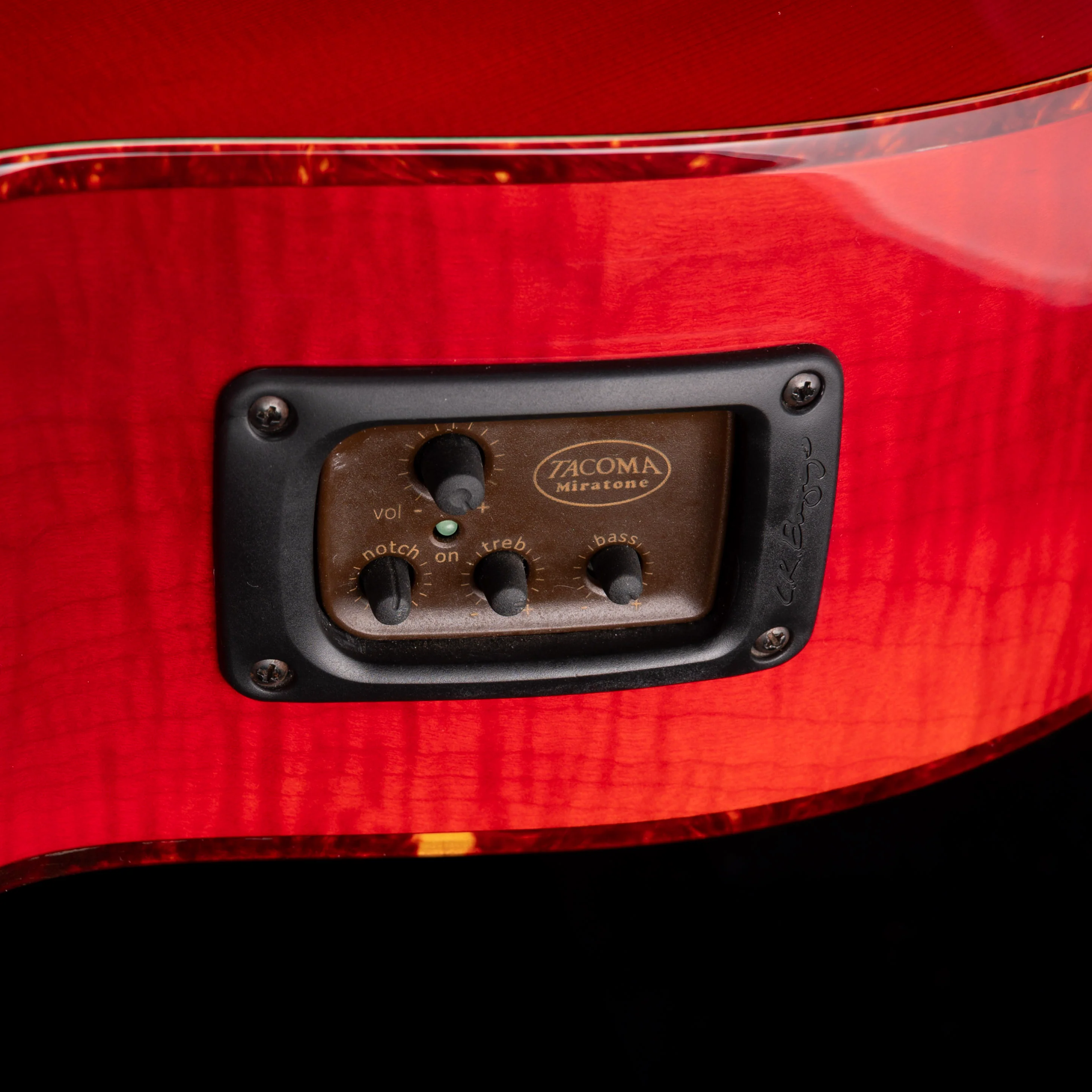 Pre Owned 2006 Tacoma Thunderchief Model CB28C Cherry Stain With OHSC - Image 7