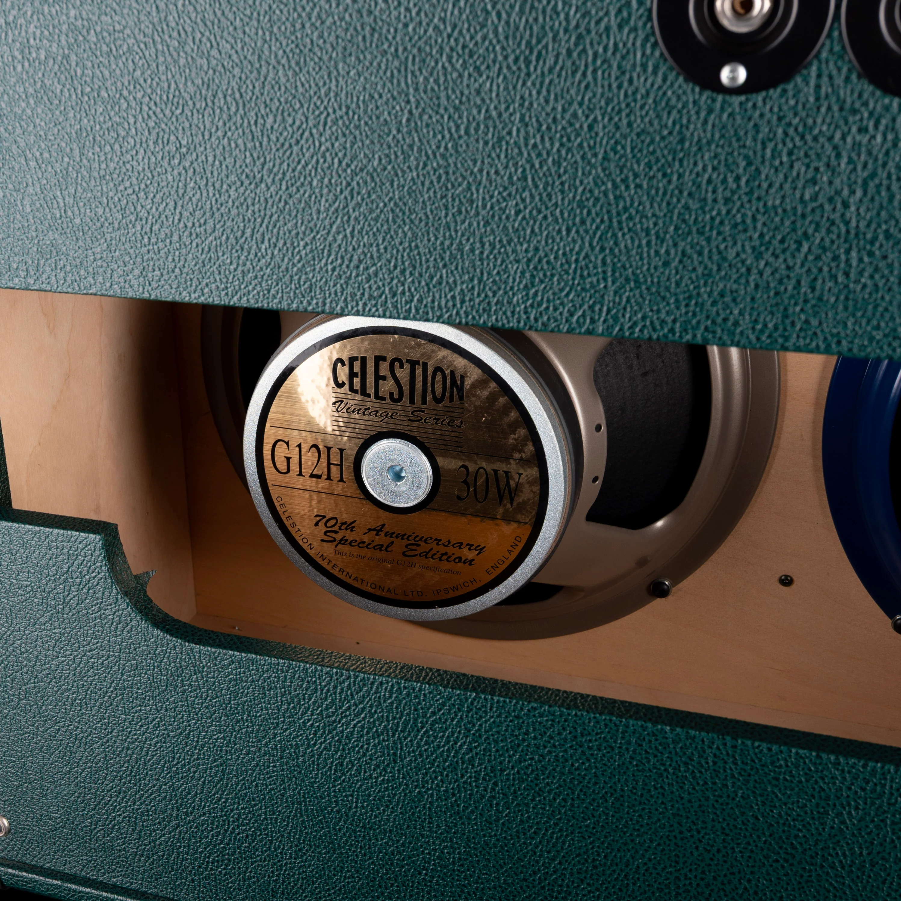 Pre Owned 2007 Divided By 13 FTR37 Green/Cream Guitar Amp Head And 2x12" Cab with Footswitch and Covers - Image 13