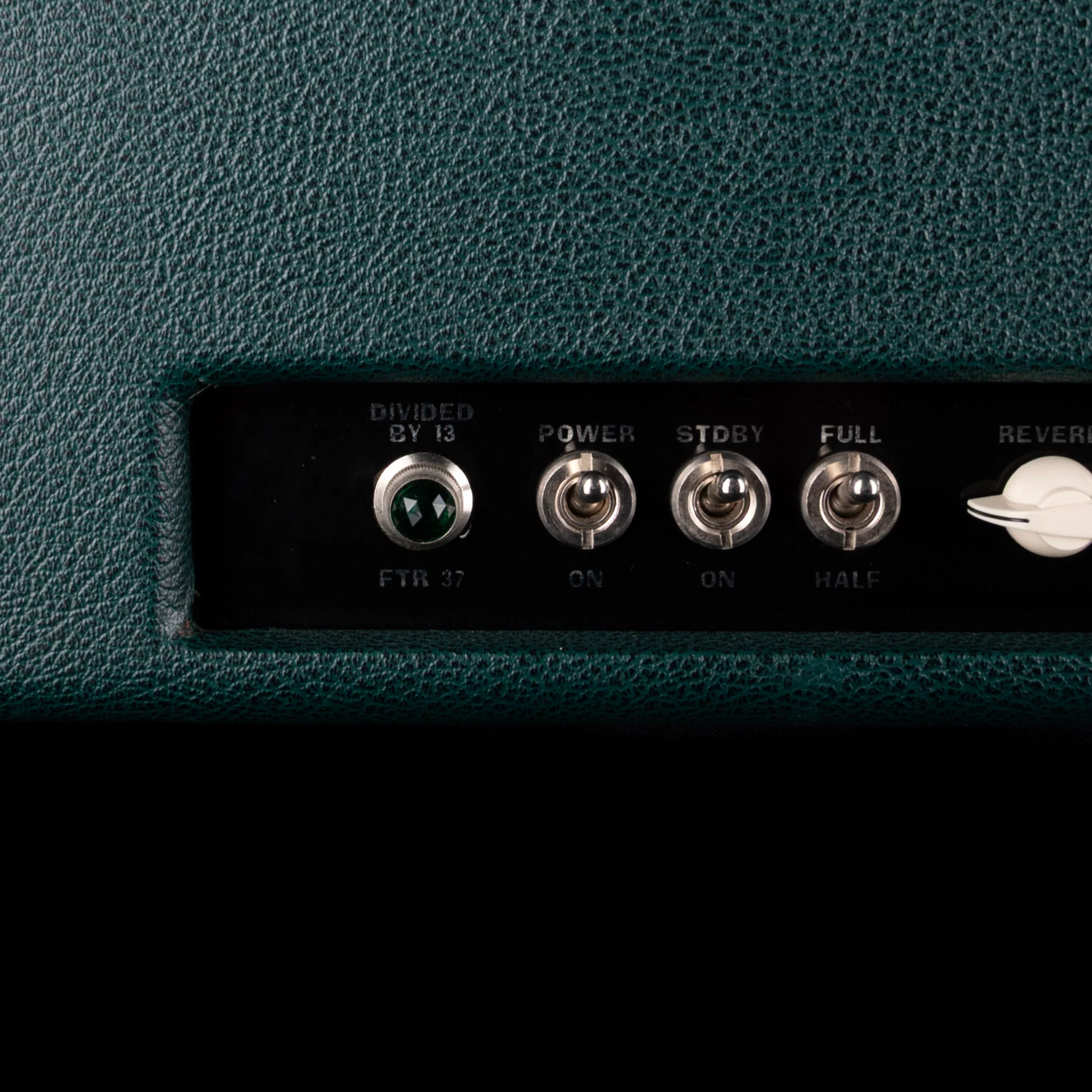 Pre Owned 2007 Divided By 13 FTR37 Green/Cream Guitar Amp Head And 2x12" Cab with Footswitch and Covers - Image 3