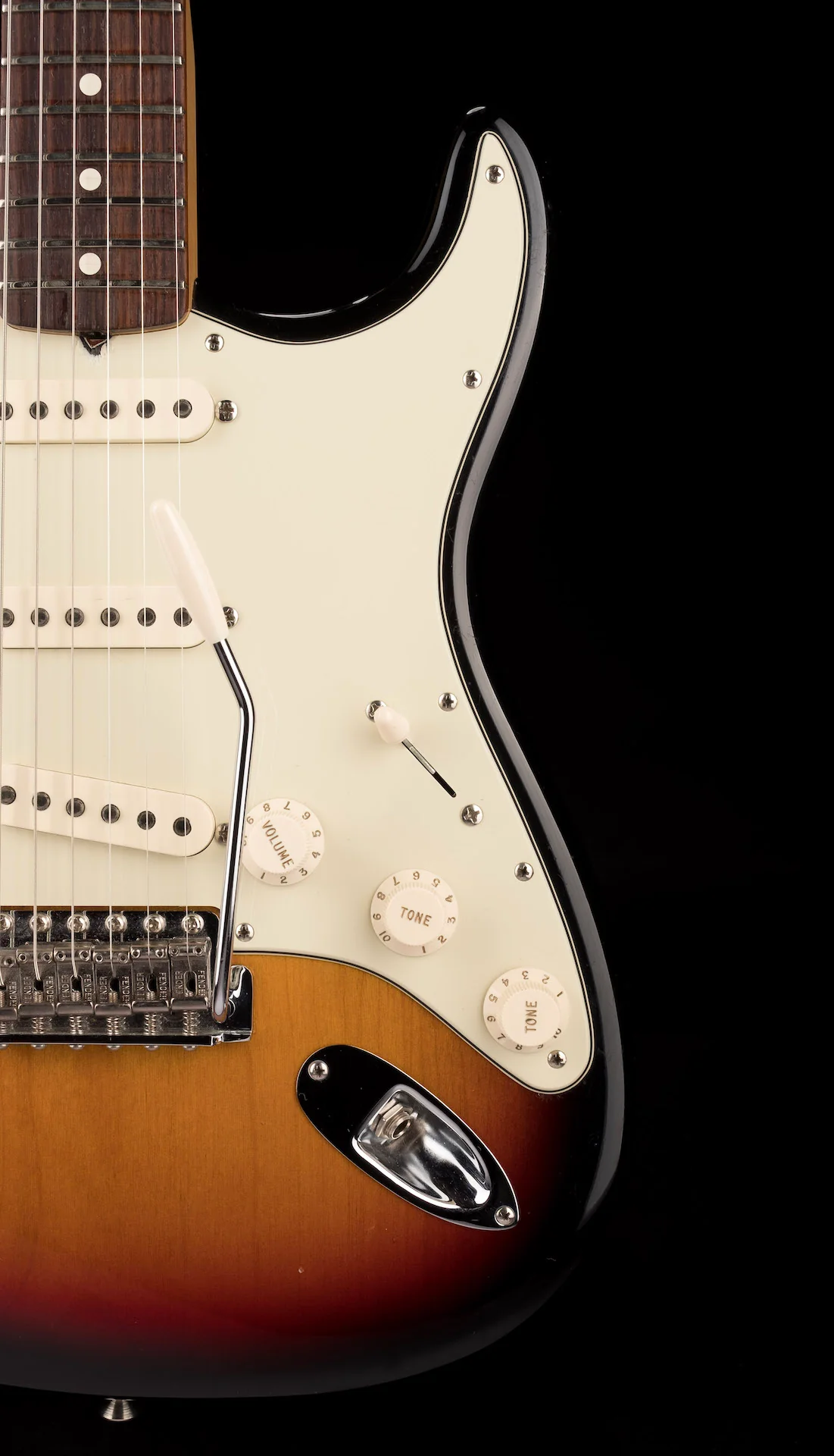 Pre Owned 2007 Fender '62 Hot Rod Reissue Stratocaster Sunburst With Arcane 61 Experience Pickups With OHSC - Image 9