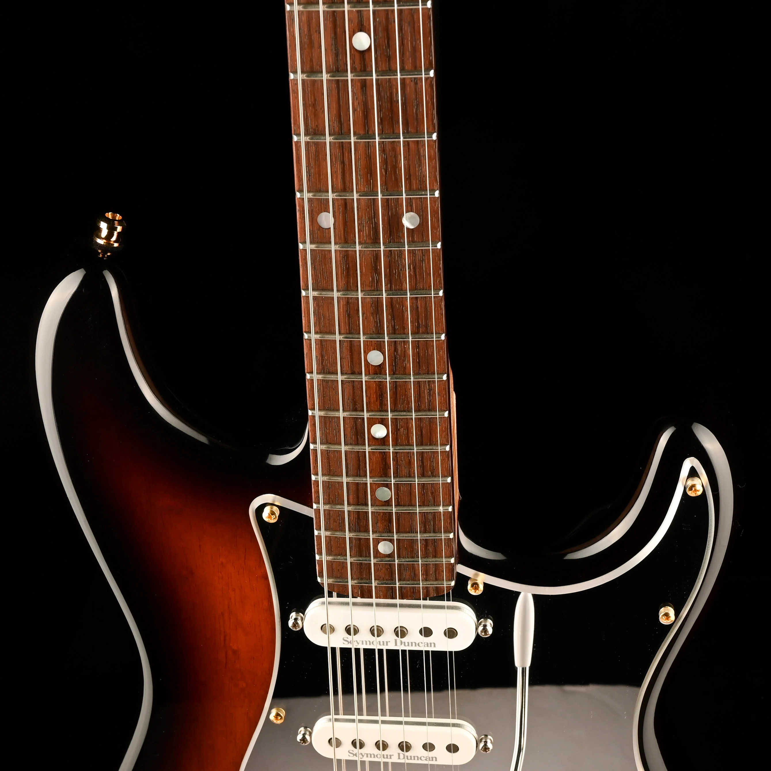 Pre Owned 07 Fender Special Edition Koa Stratocaster Light Burst Modded With Bag - Image 3