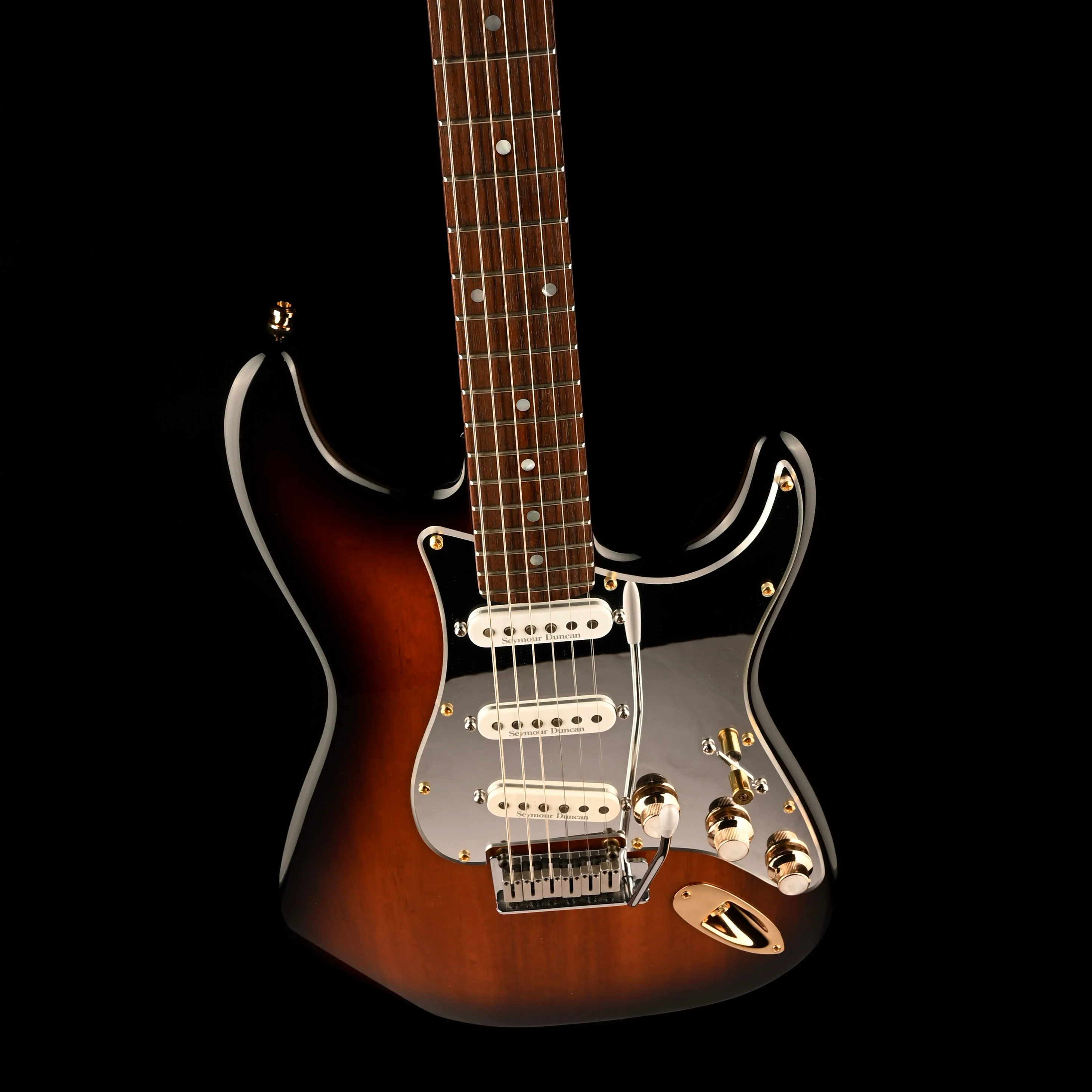 Pre Owned 07 Fender Special Edition Koa Stratocaster Light Burst Modded With Bag - Image 4