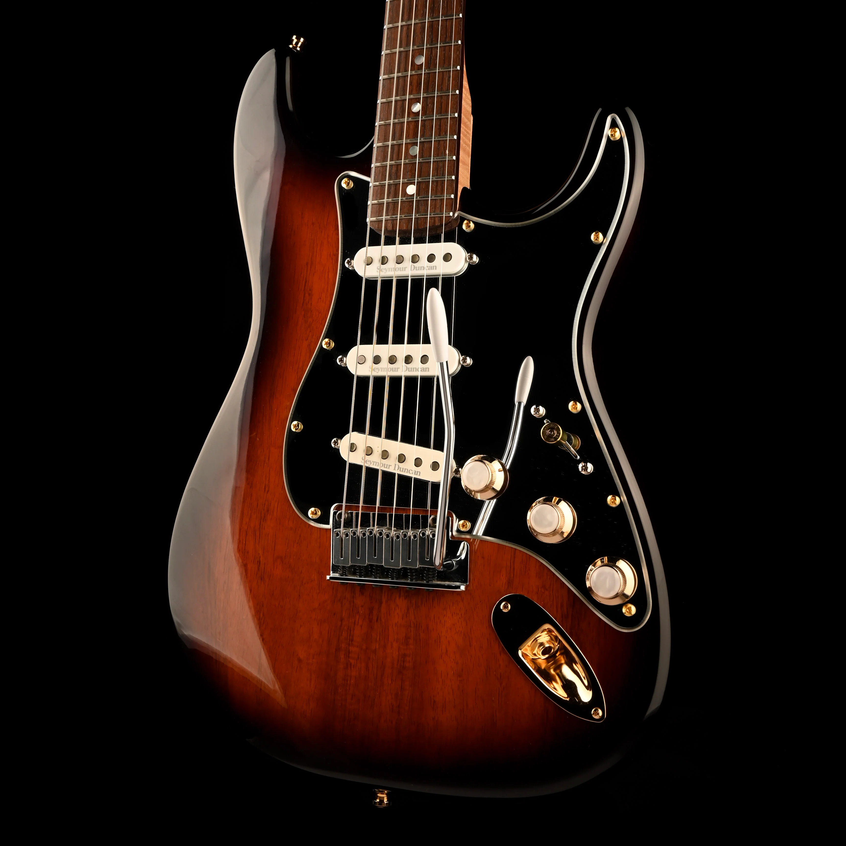 Pre Owned 07 Fender Special Edition Koa Stratocaster Light Burst Modded With Bag - Image 5