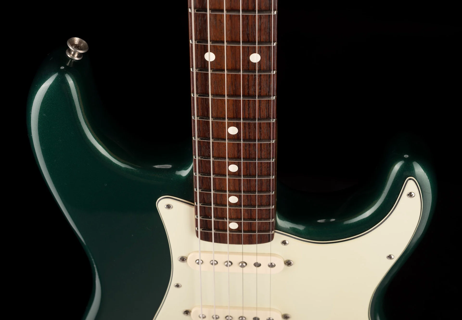 Used '07 Fender American Vintage Hot Rod ‘62 Strat Sherwood Green Stratocaster With Case - Image 3