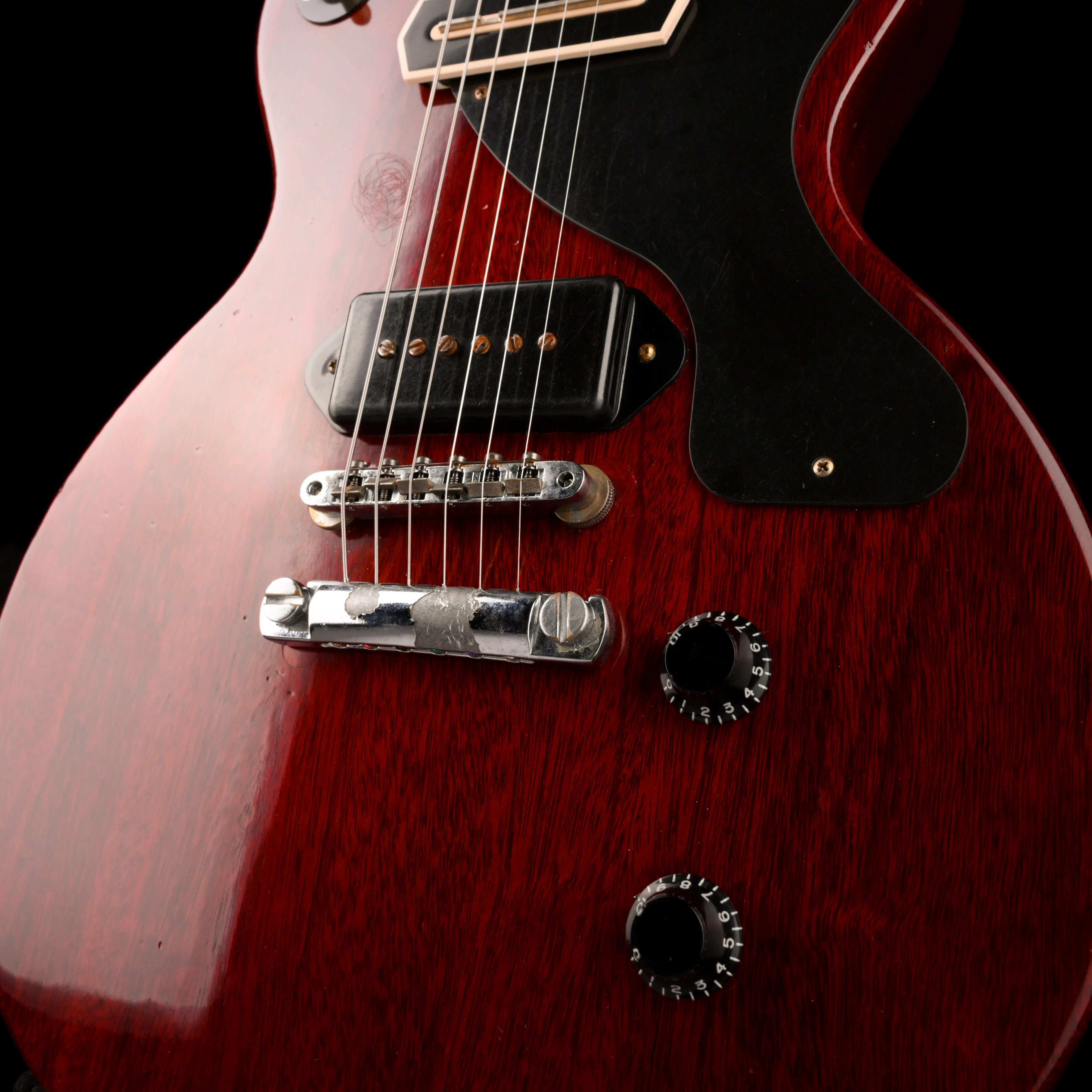 Pre-Owned '07 Gibson Custom Shop Inspired by Series John Lennon Les Paul Junior Aged Faded Cherry W OHSC - Image 5