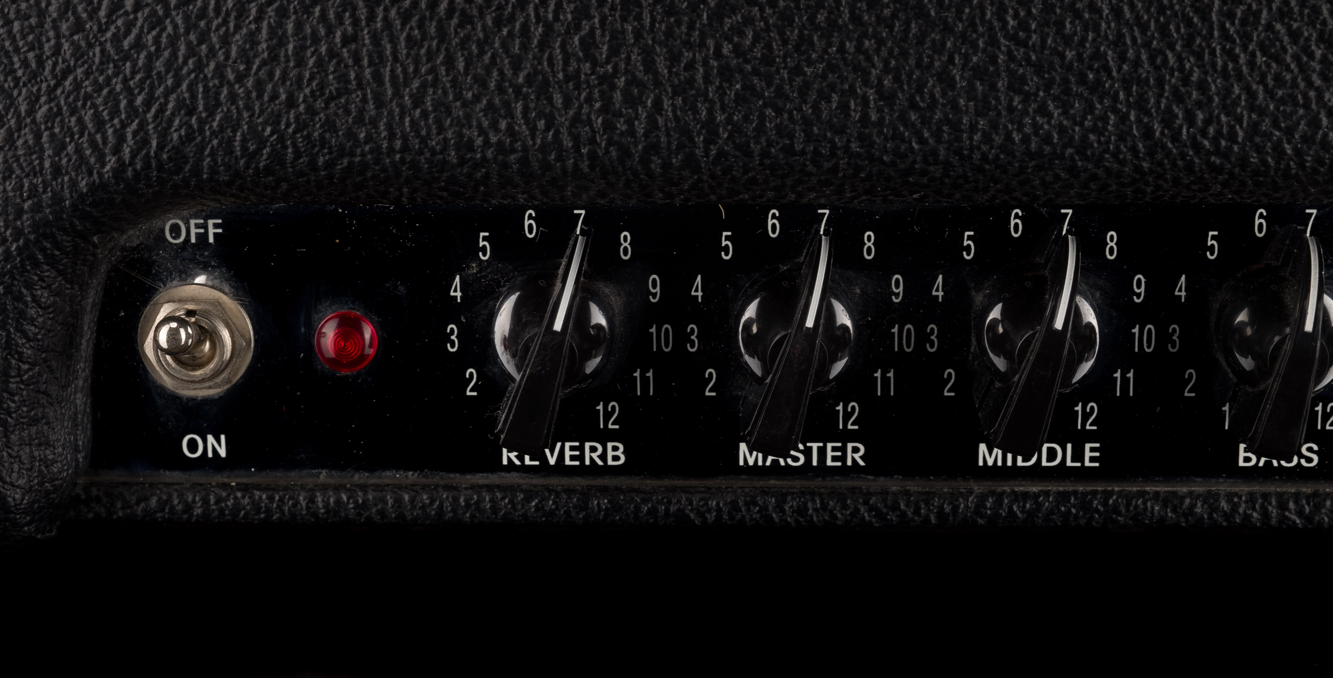 Pre Owned 2008 Fender Blues Junior Black Guitar Amp Combo - Image 9