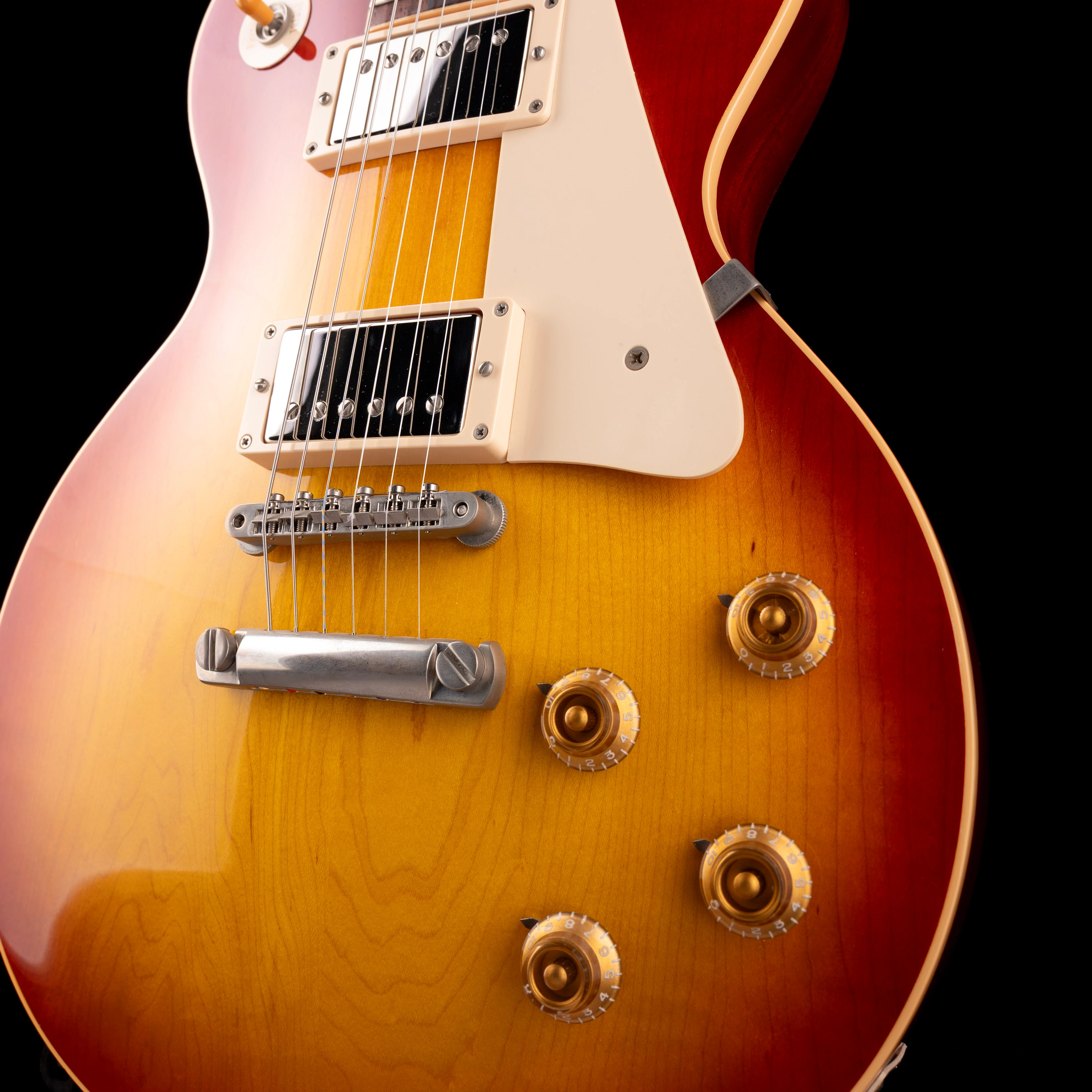 Pre Owned 2008 Gibson Custom Shop 1958 LPR-8 Reissue Cherry Sunburst With OHSC - Image 5