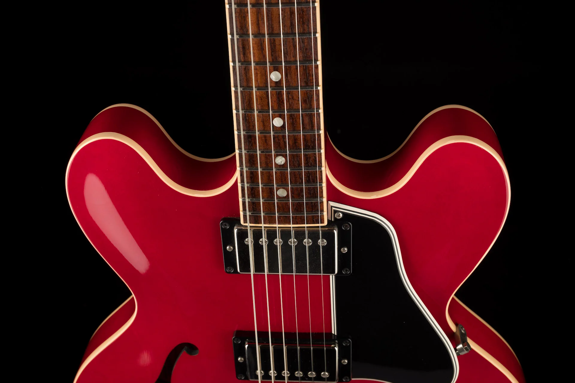 Pre Owned 2008 Gibson Custom Shop ES-335 Dot Plain Top Cherry With OHSC - Image 3
