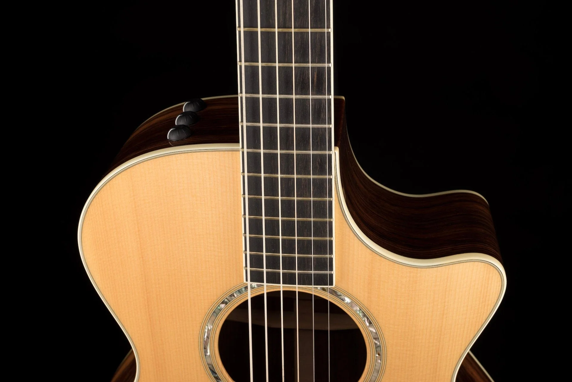 Pre Owned Taylor GC-LTD-B Grand Concert Brazilian Rosewood Acoustic Guitar With OHSC - Image 3