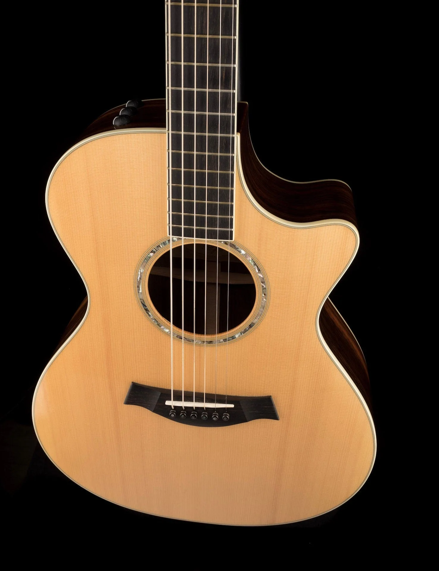 Pre Owned Taylor GC-LTD-B Grand Concert Brazilian Rosewood Acoustic Guitar With OHSC - Image 4