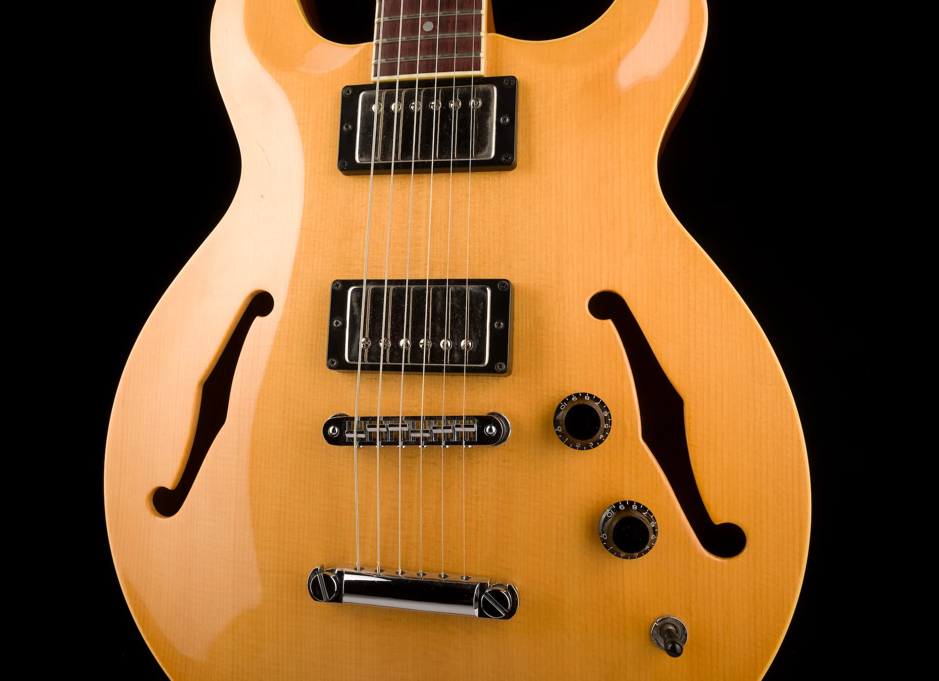Pre Owned 2008 Hamer Newport Pro Vintage Natural Electric Guitar With OHSC - Image 6