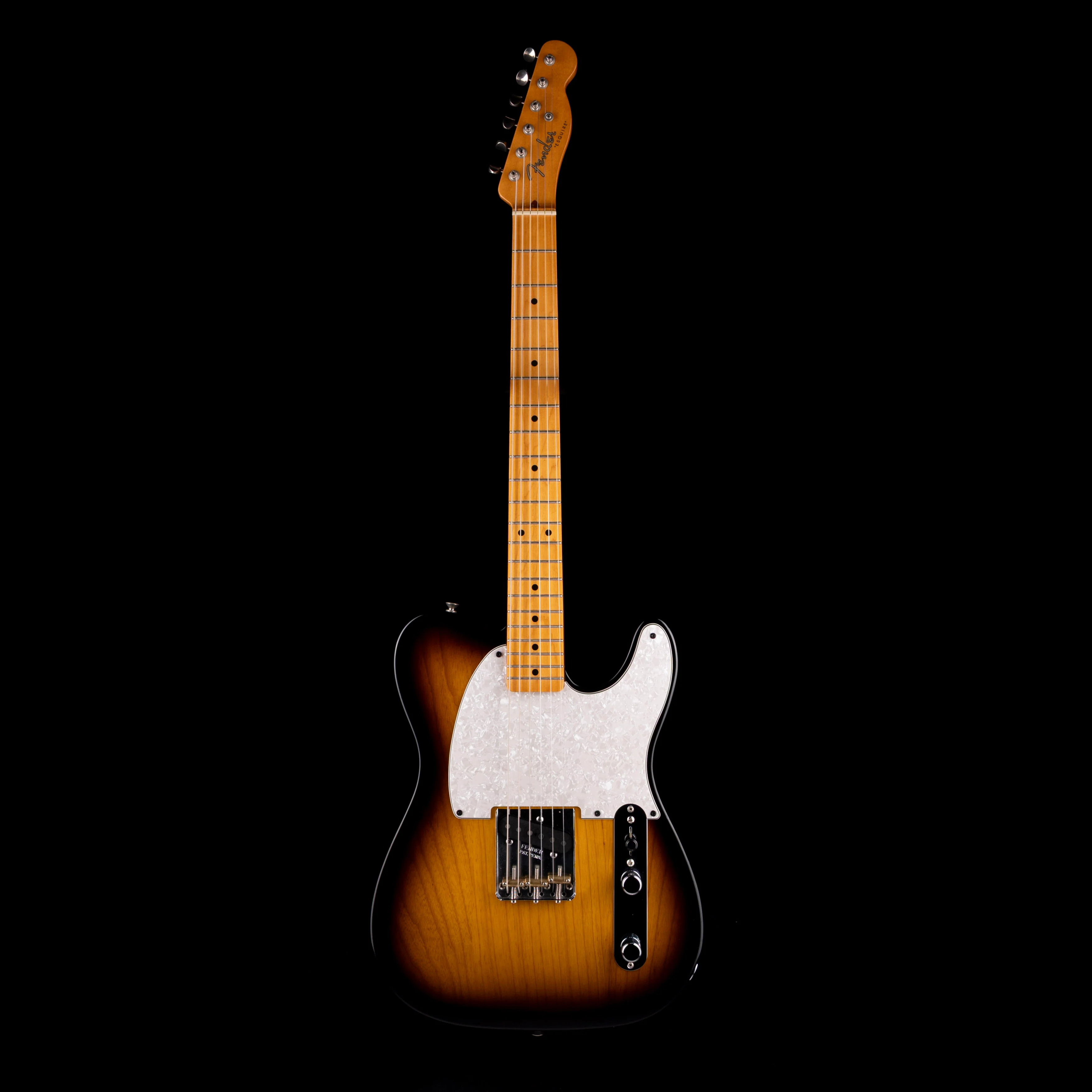 Pre-Owned 2010 Fender Classic Series 50's Esquire 2-Tone Sunburst With Case - Image 2