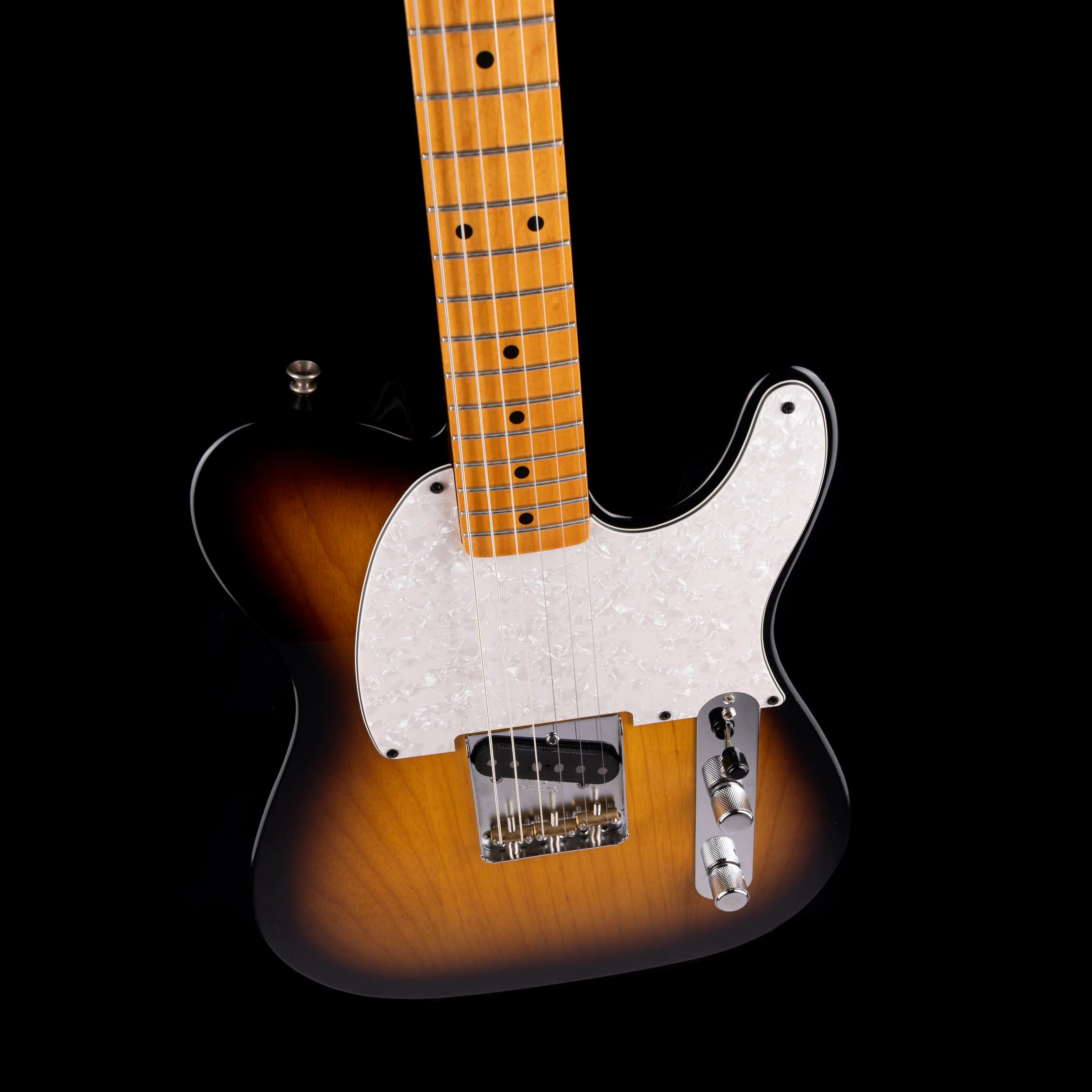 Pre-Owned 2010 Fender Classic Series 50's Esquire 2-Tone Sunburst With Case - Image 3