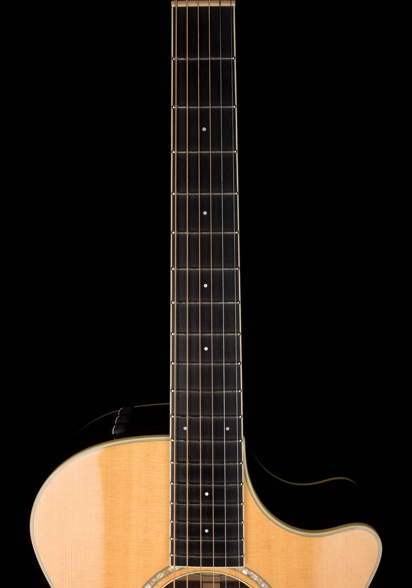 Pre Owned 2010 Taylor 12-Fret Acoustic Electric With OHSC - Image 12