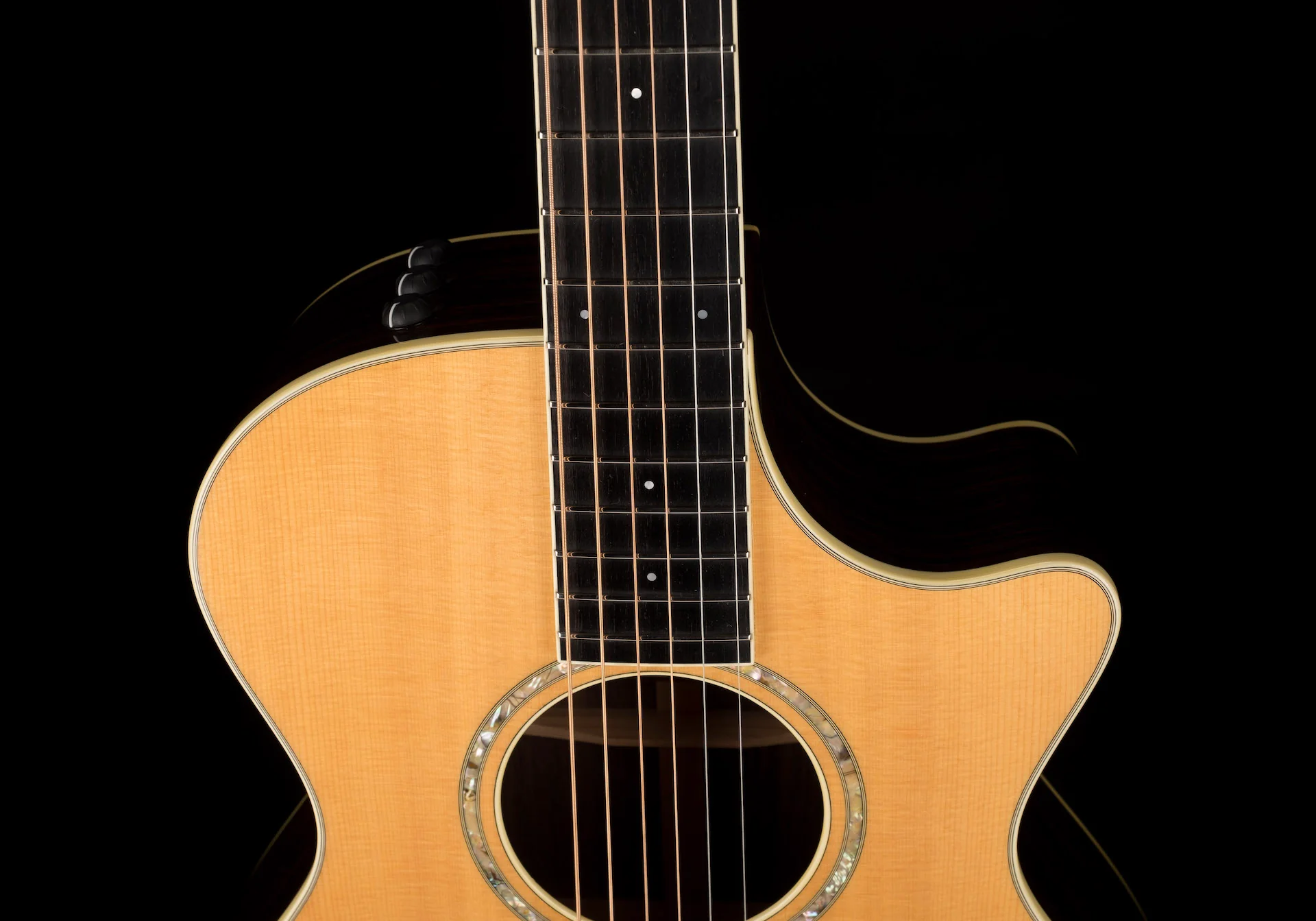 Pre Owned 2010 Taylor 12-Fret Acoustic Electric With OHSC - Image 3