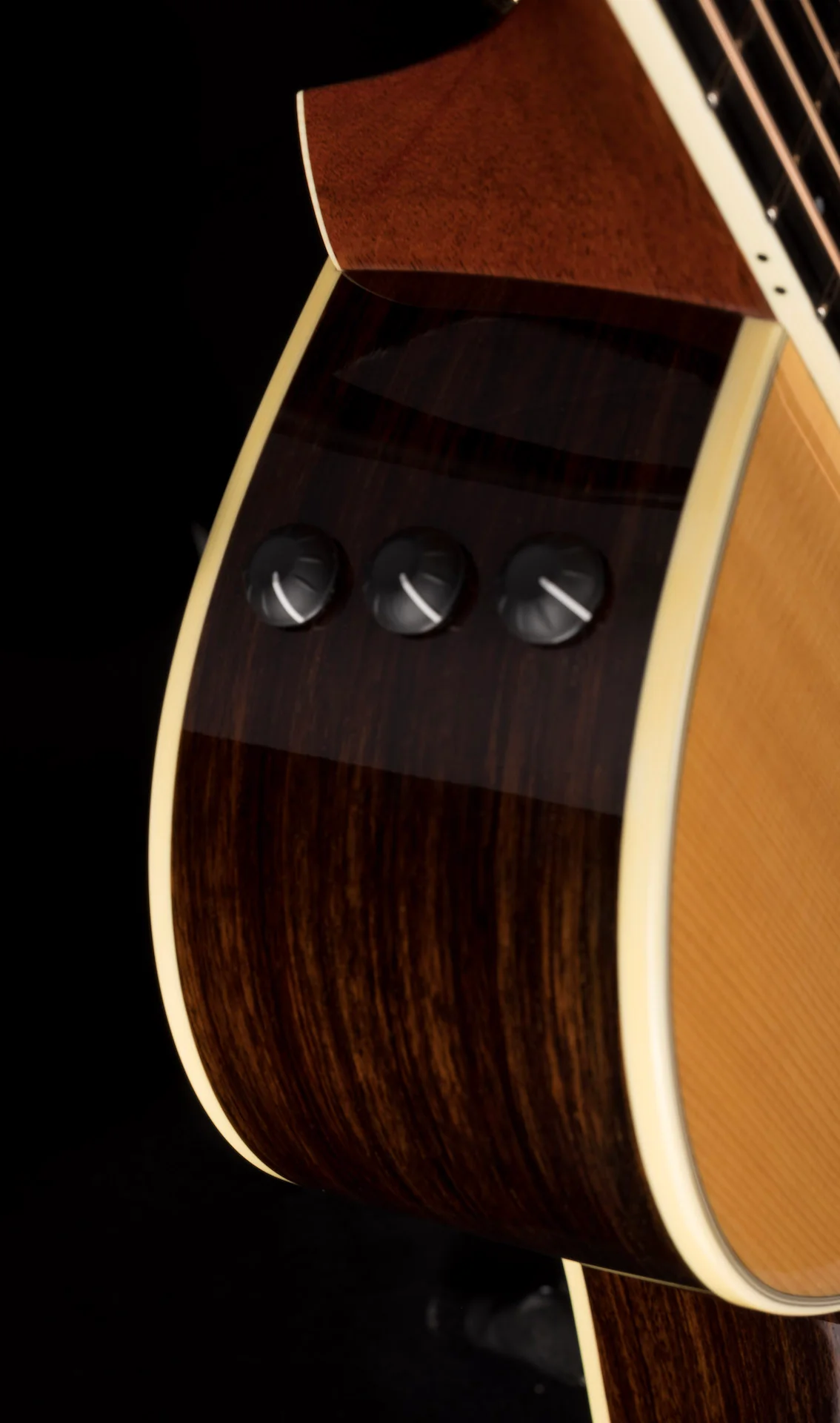 Pre Owned 2010 Taylor 12-Fret Acoustic Electric With OHSC - Image 9