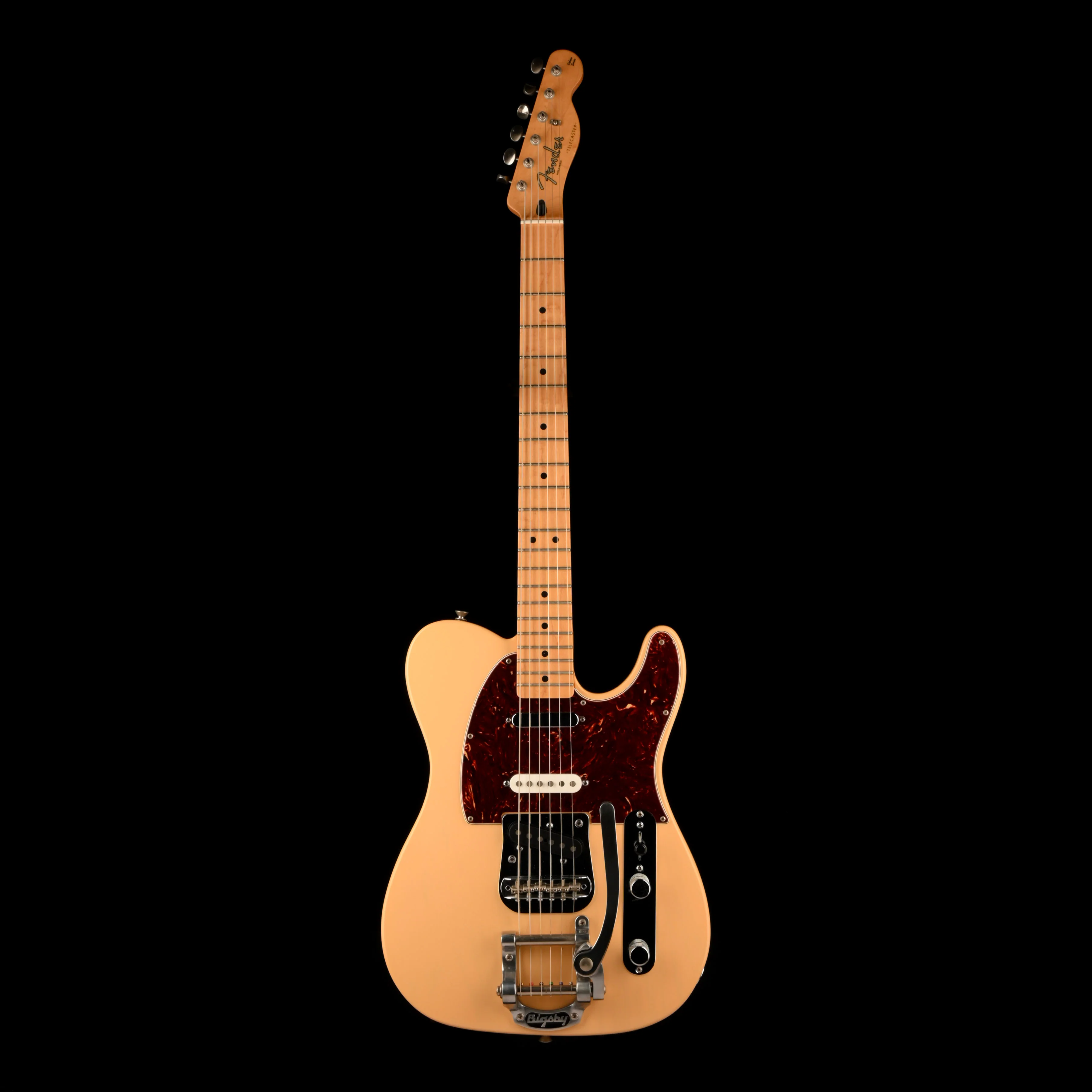 Pre Owned 2011 Fender Deluxe Nashville Tele Honey Blonde With Bigsby & Gig Bag - Image 2