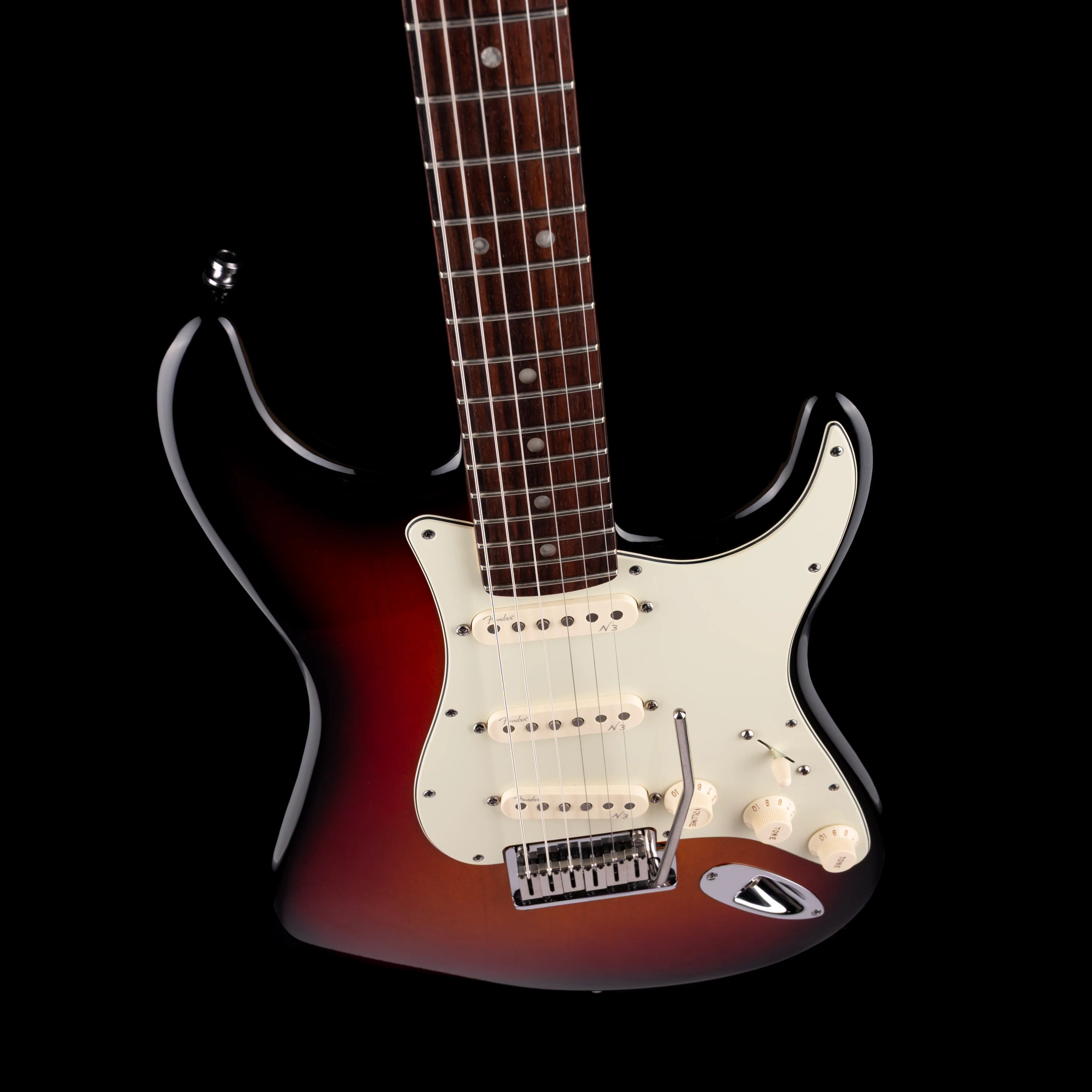 Pre Owned 2011 Fender Deluxe Stratocaster Sunburst With Case - Image 3