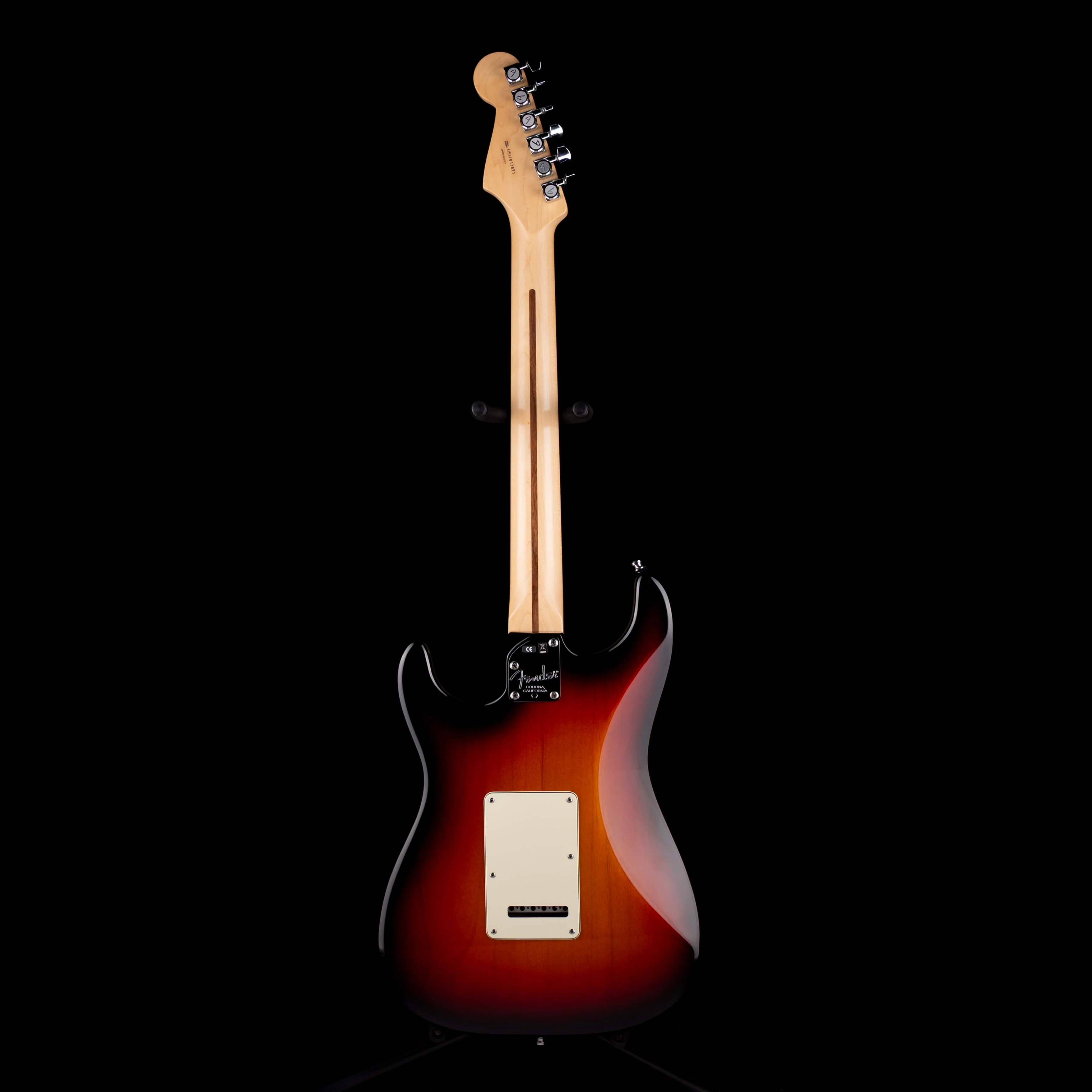Pre Owned 2011 Fender Deluxe Stratocaster Sunburst With Case - Image 9