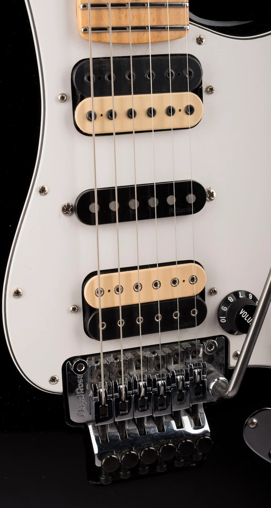 Pre Owned 2011 Fender Masterbuilt Todd Krause 1969 NOS Stratocaster HSH Black With OHSC - Image 7