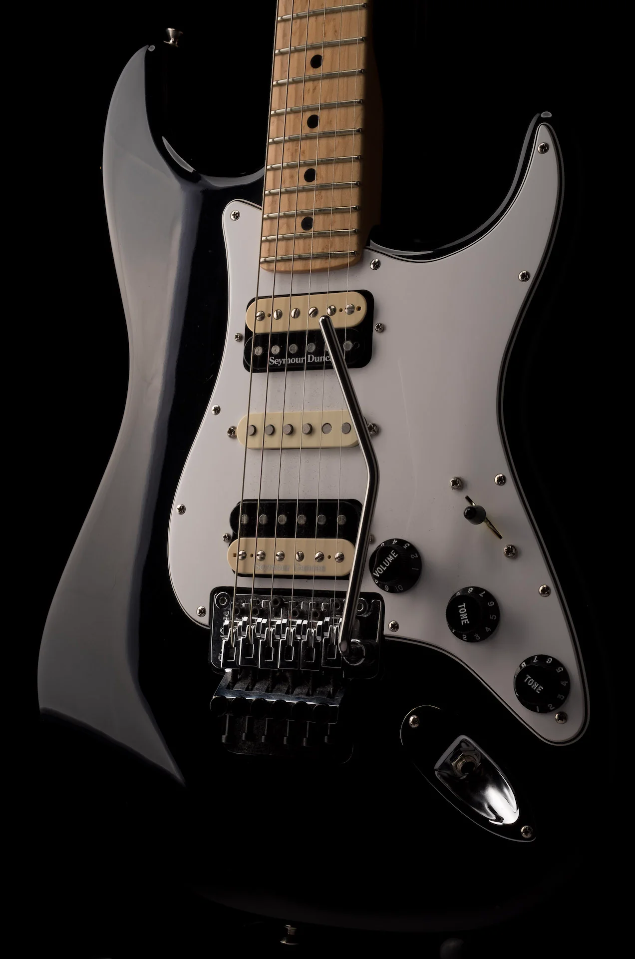 Pre Owned 2012 Fender Masterbuilt Jason Smith 1969 NOS Stratocaster HSH Black With OHSC - Image 11