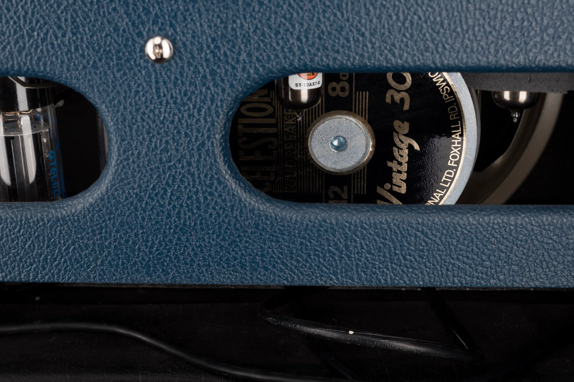 Pre Owned 2012 Fender Special Edition Bluesman Hot Rod Deluxe Blue Tolex Guitar Amp Combo With Cover - Image 10